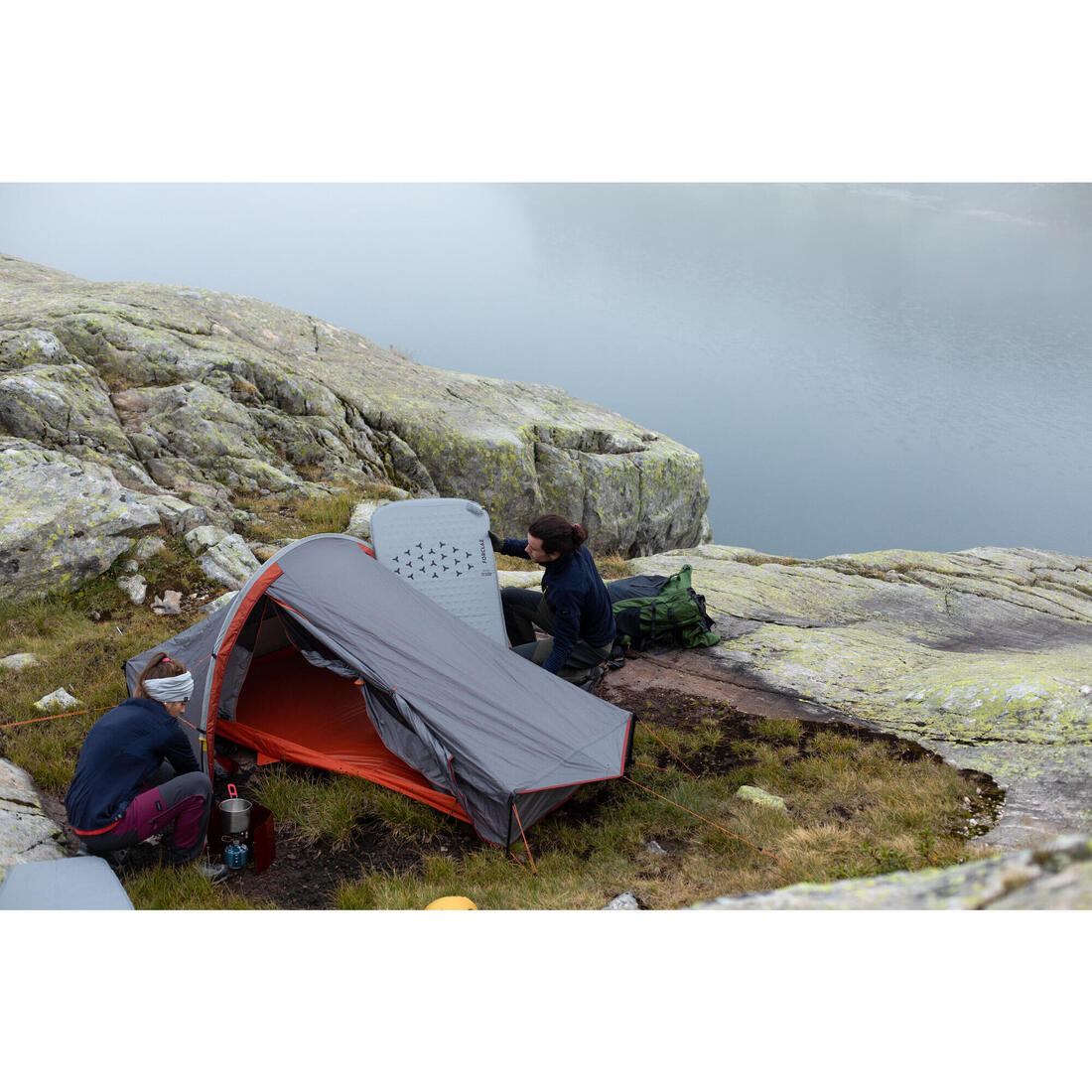 Aislante autohinchable de trekking, talla L, 189 x 52 cm, MT100 - Image 11