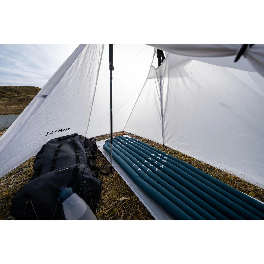 Aislante inflable de trekking para 1 persona de 180 x 52 cm MT500 Air - Image 9