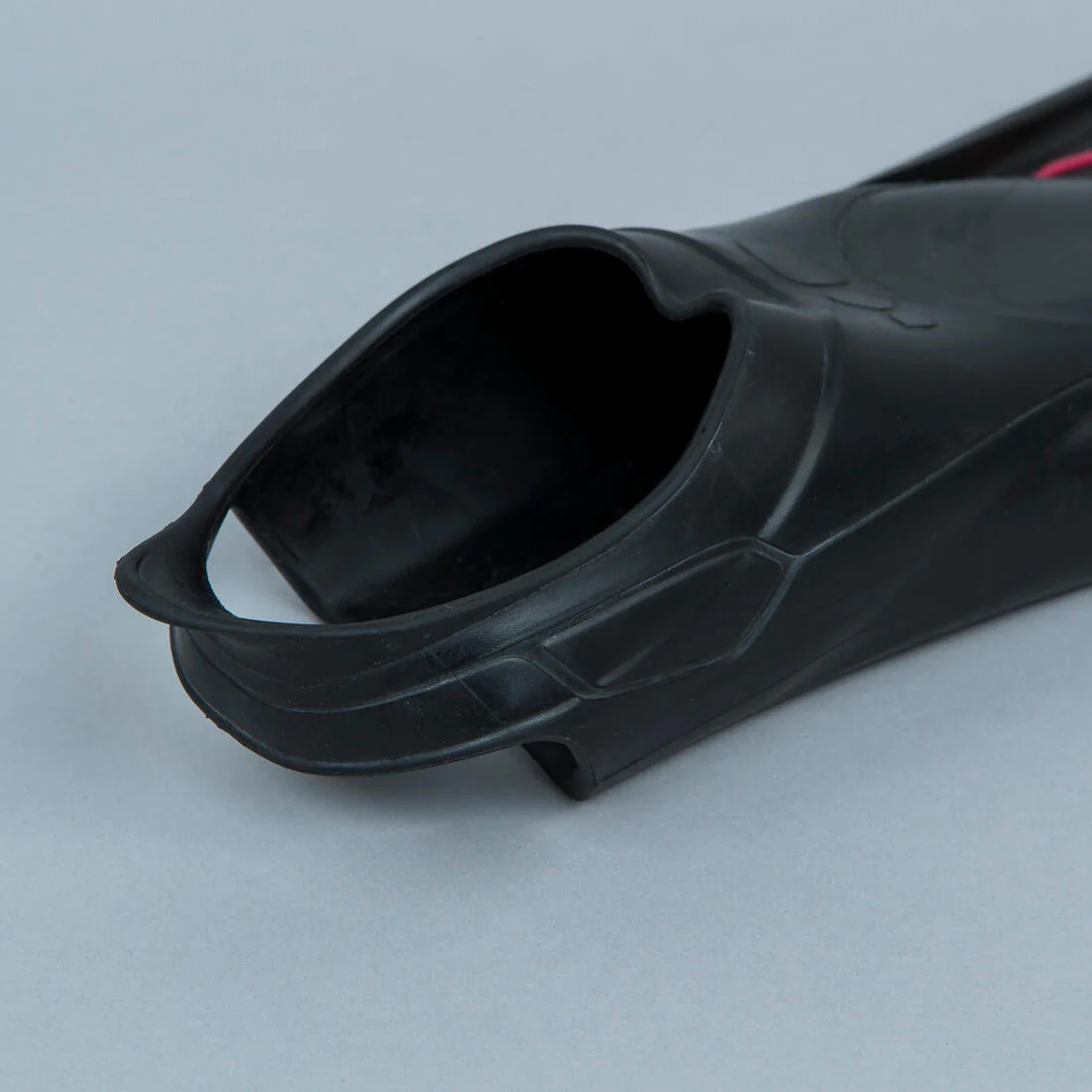 Aletas de natación largas y rígidas negro y rojo TopFins 900 - Image 3