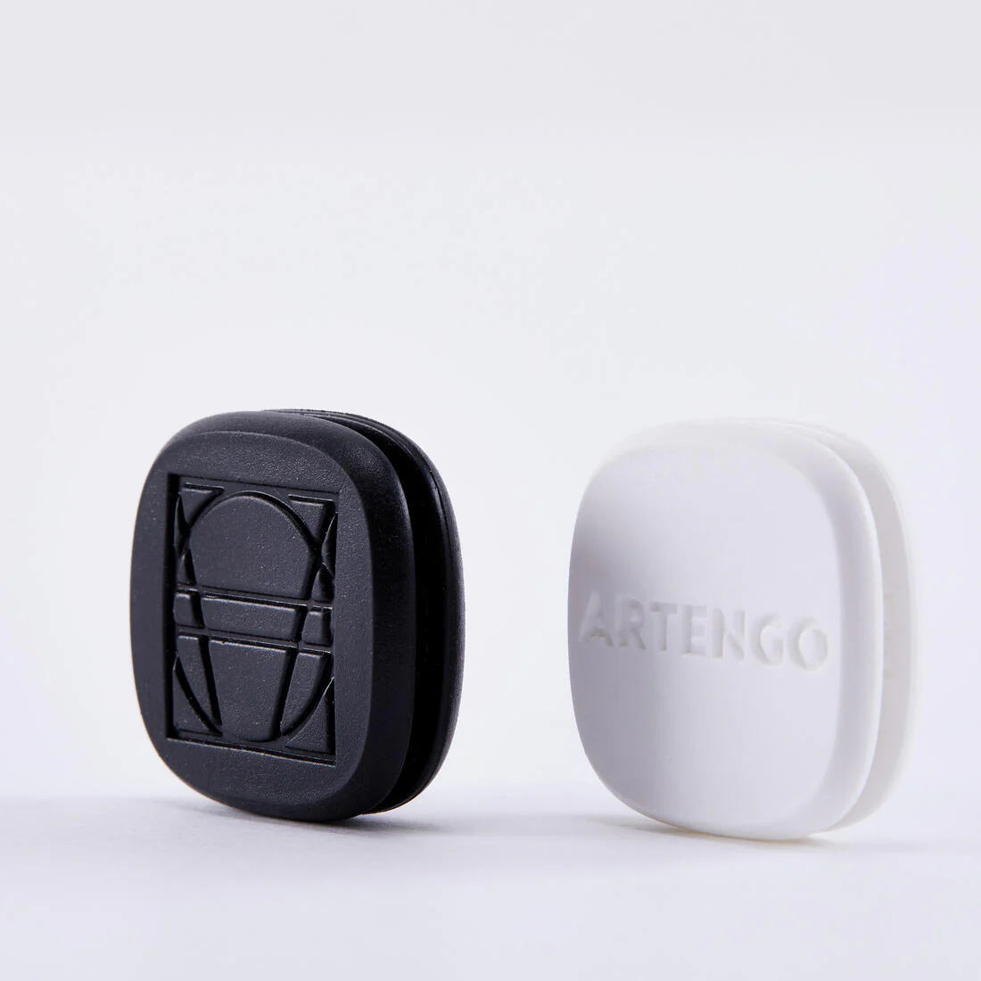 Antivibrador de tenis negro y blanco - Image 3
