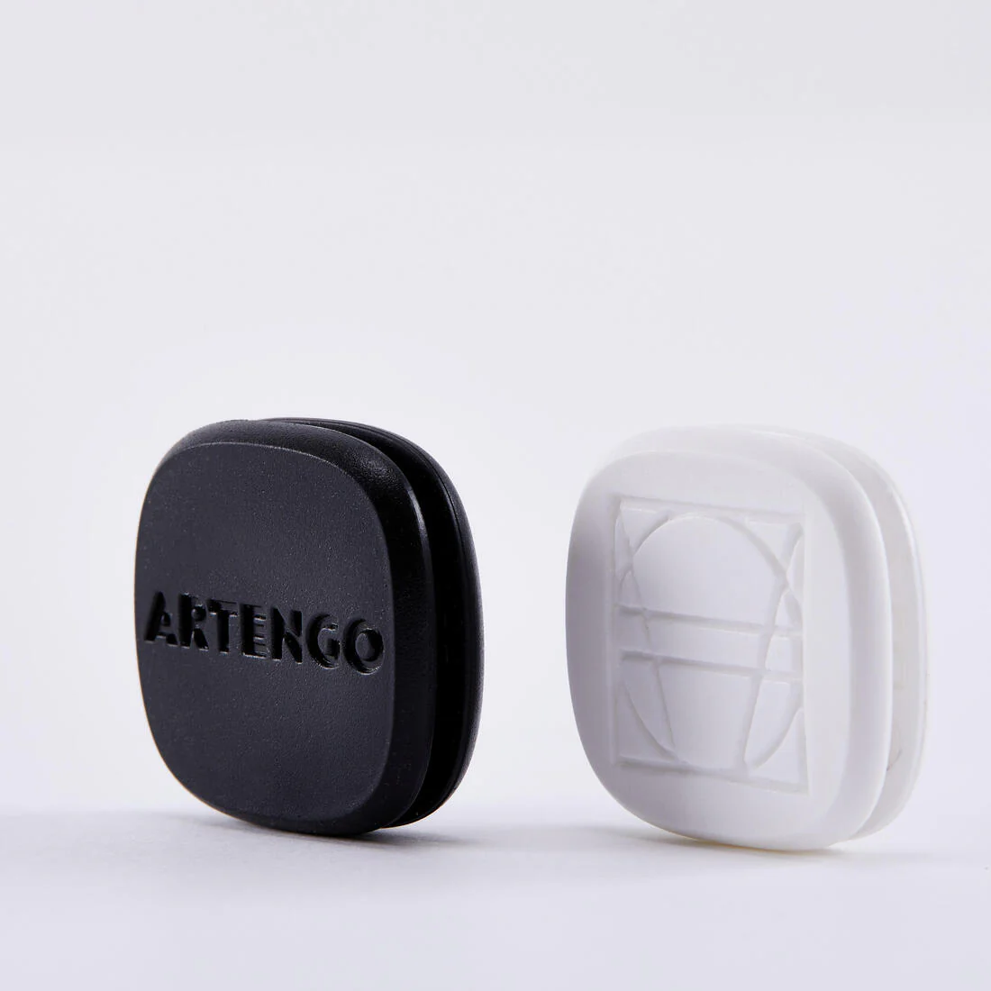 Antivibrador de tenis negro y blanco - Image 4