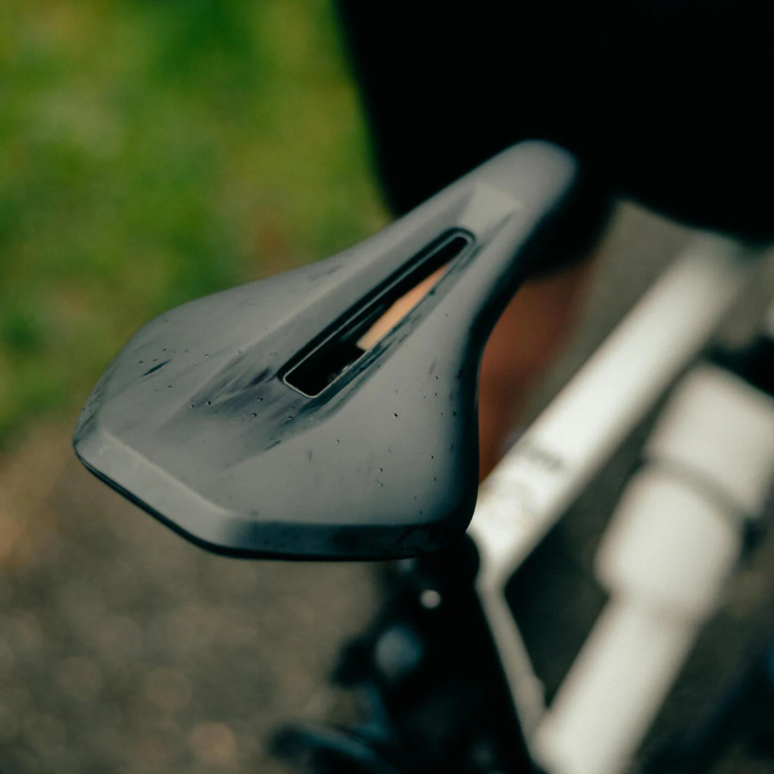 Asiento de bicicleta de carretera/MTB de 145 mm unisex Light - Image 2