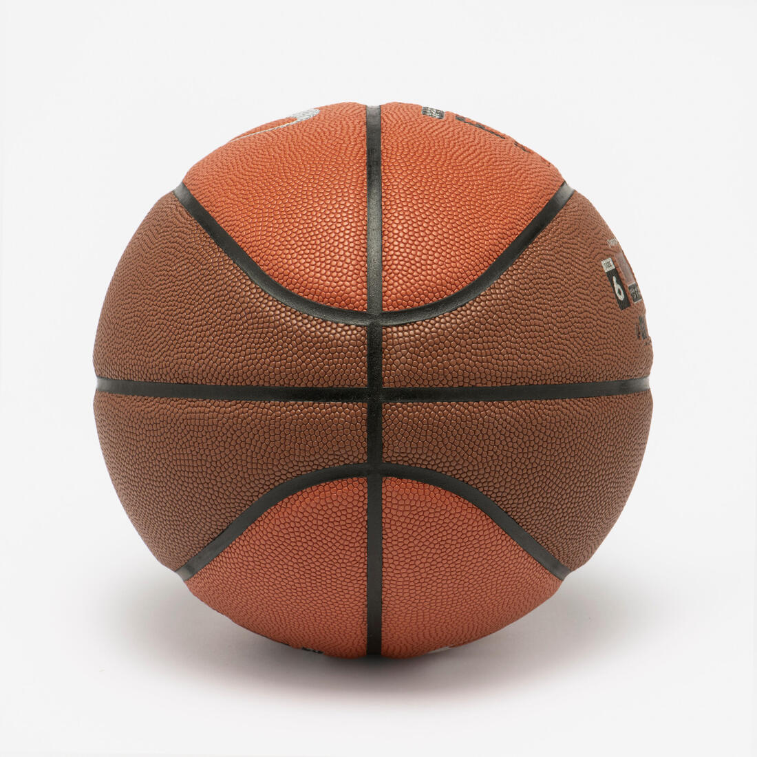 Balón de básquetbol talla 6 naranja con café FIBA BT500 Grip - Image 5