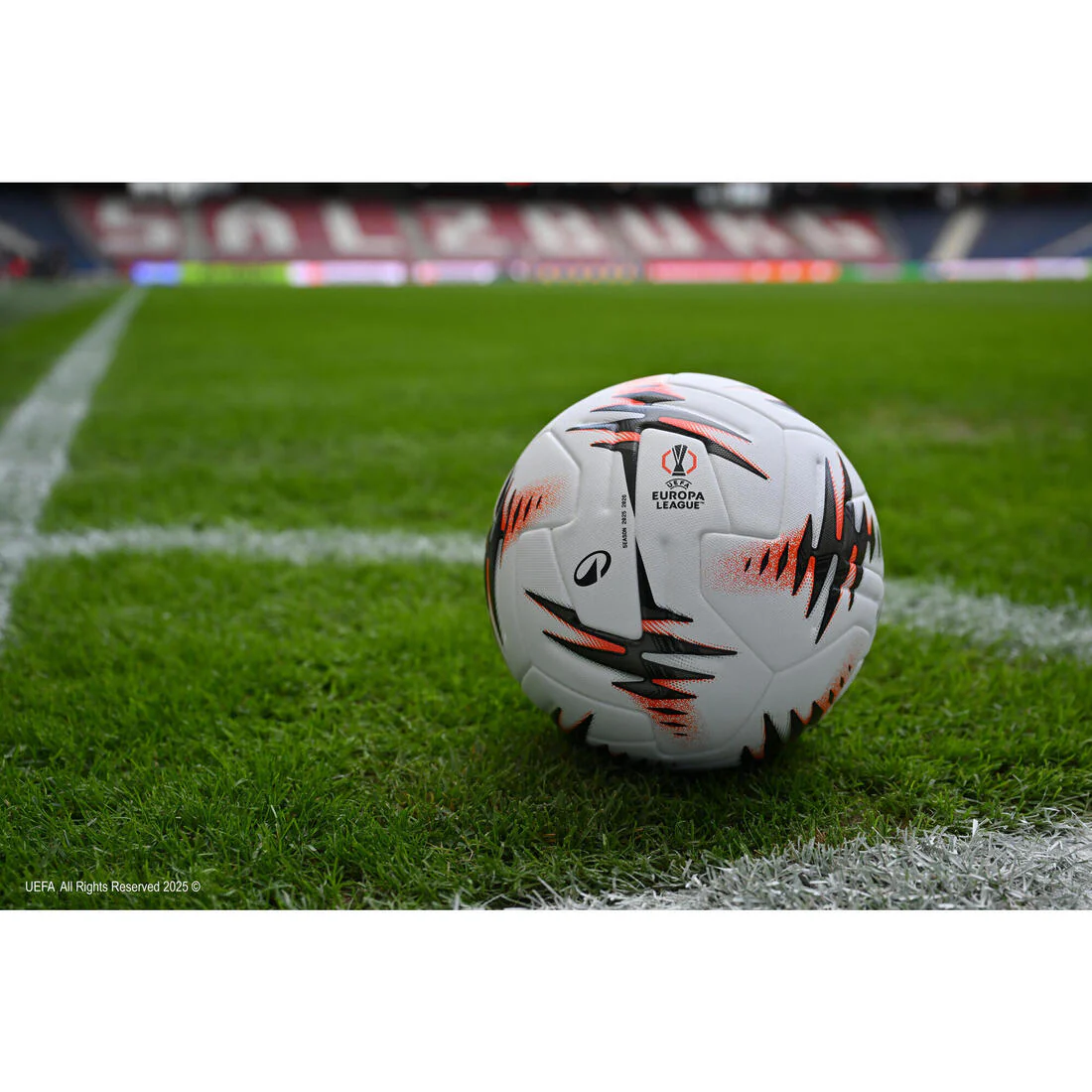 Balón de futbol oficial UEFA Europa League 2025/2026 talla 5 vendido con caja - Image 14