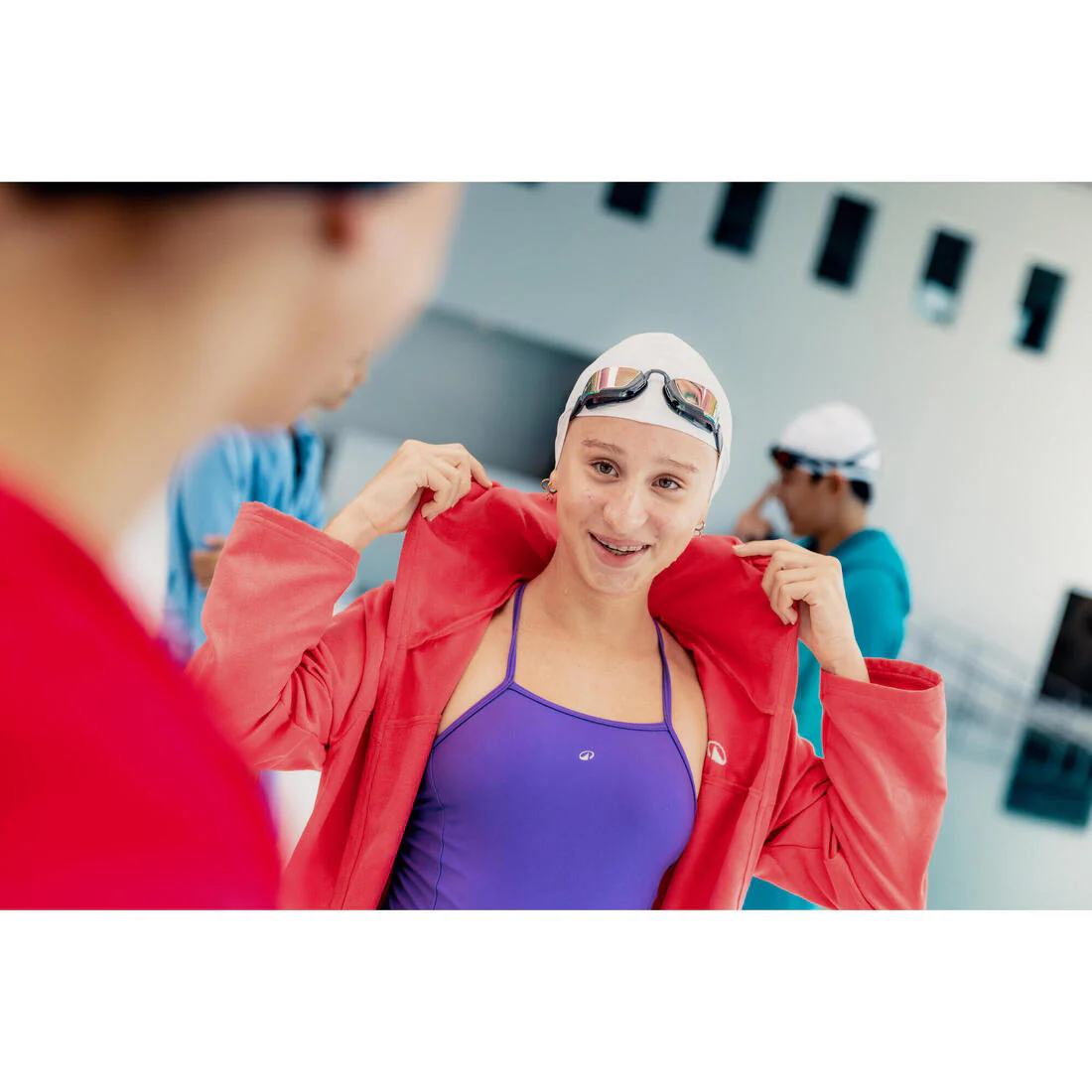 Bata de natación de microfibra compacta azul oscuro para niños - Image 17