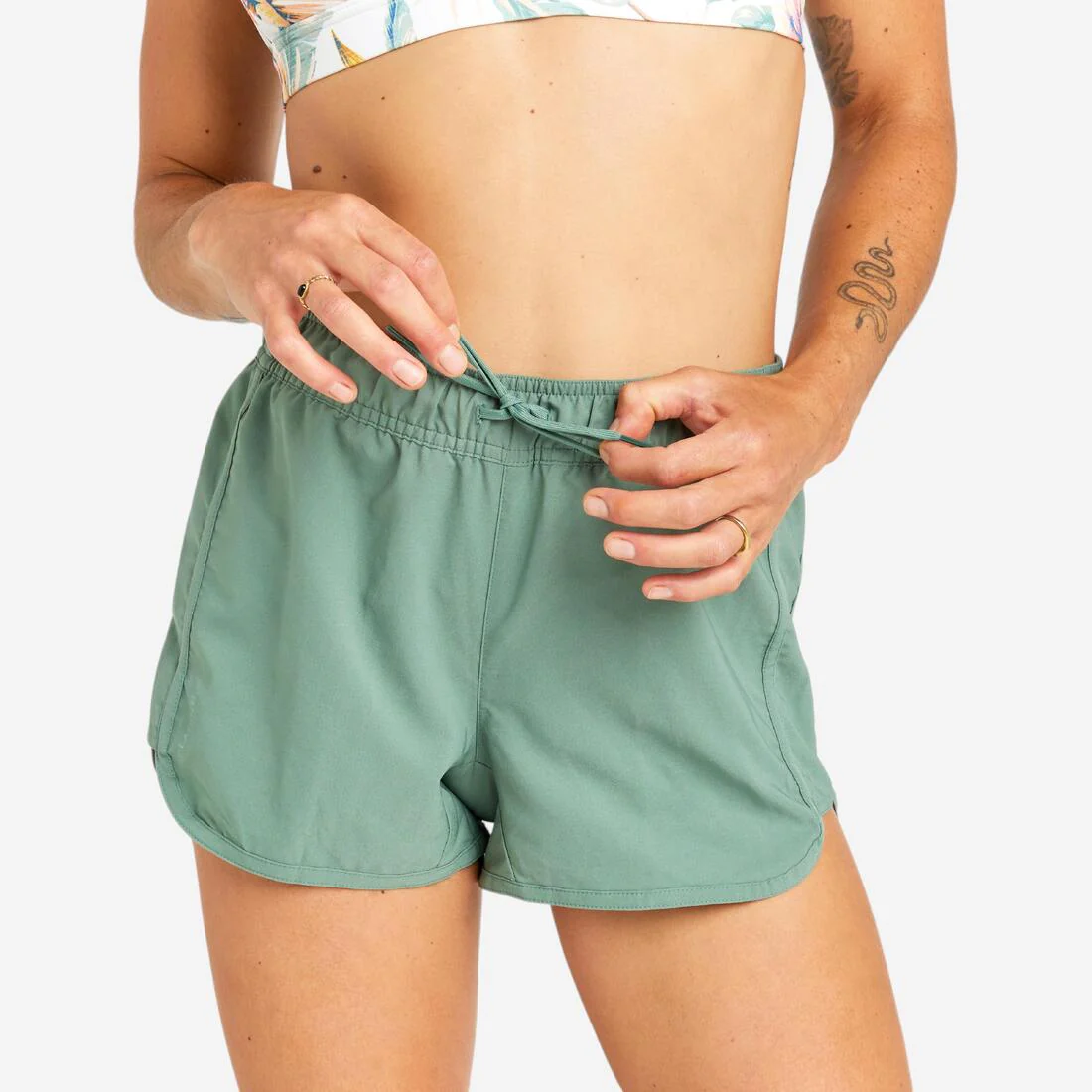 Bermuda de surf para mujer Tini - Image 5
