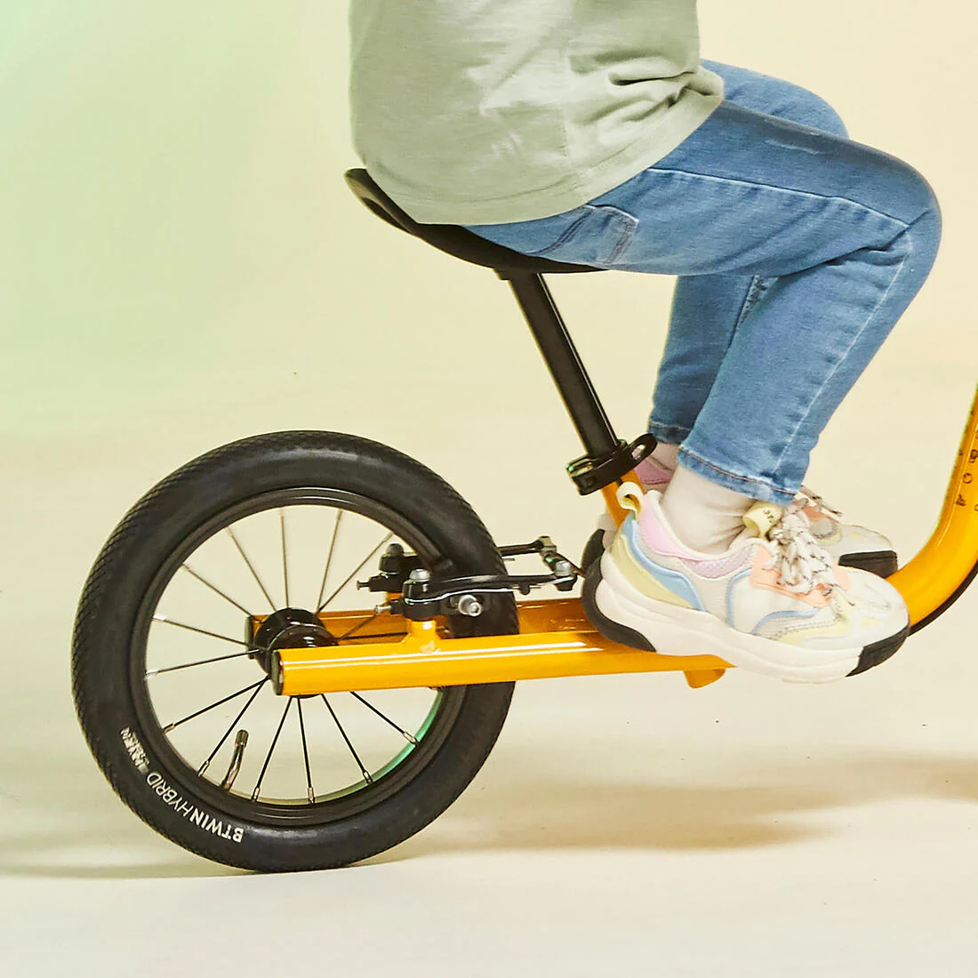 Bicicleta de aluminio sin pedales de 12 pulgadas amarilla para niños Runride 900 - Image 12