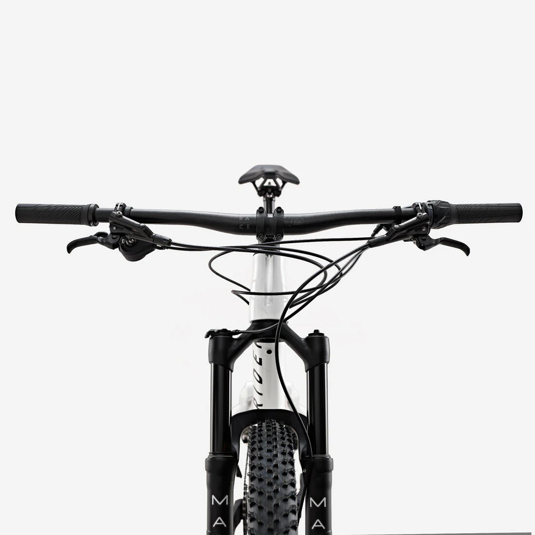 Bicicleta de MTB XC con cuadro de carbono y suspensión total blanca Race 900 - Image 7