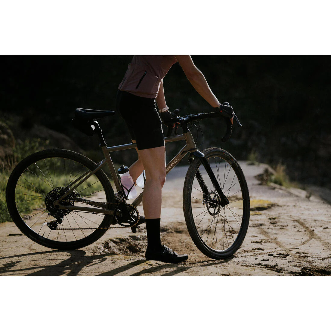 Bicicleta gravel con transmisión Microshift Sword de 1x10 velocidades GRVL AF - Image 13