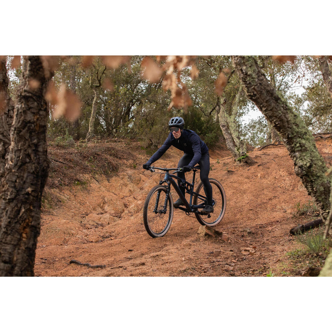Bicicleta MTB de cross country con cuadro de aluminio azul Race 700 - Image 10