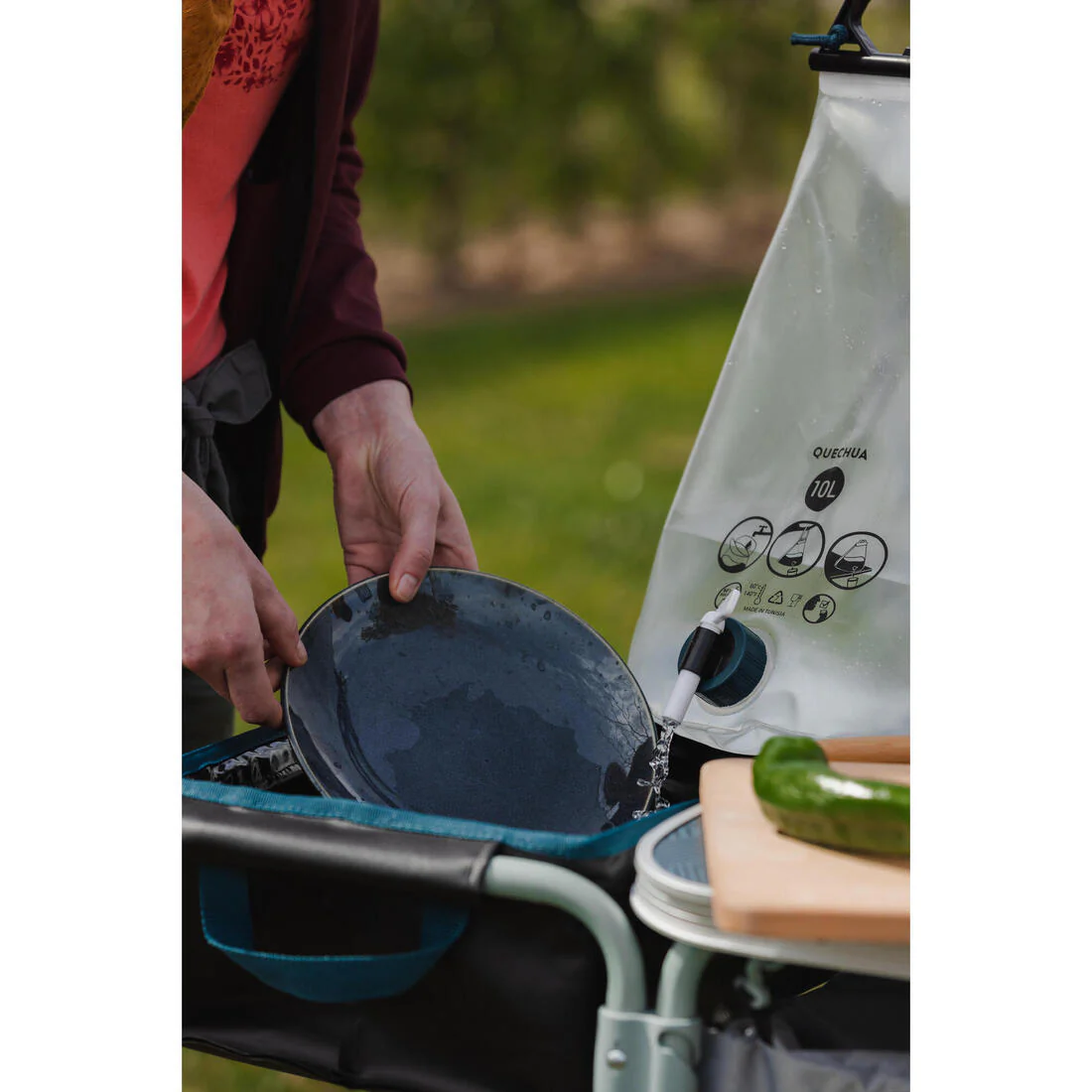 Bolsa/botella flexible para agua para camping de 10 litros - Image 9
