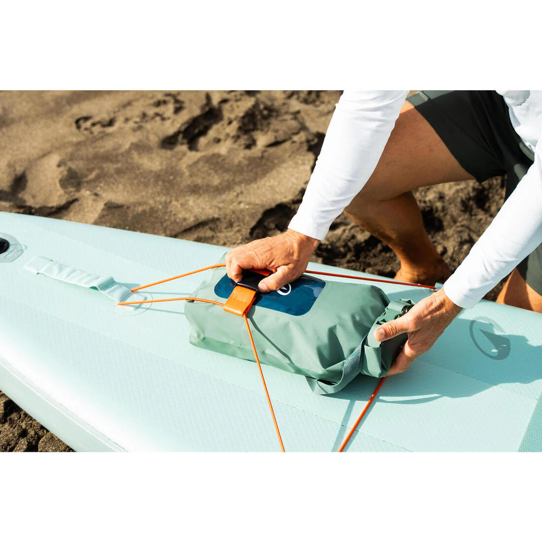 Bolsa petate de surf estanca con ventana de visibilidad con IPX6 verde de 5 L - Image 10