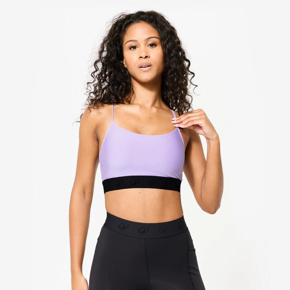 Brassiere-top de fitness con tirantes finos de sujeción ligera para mujer