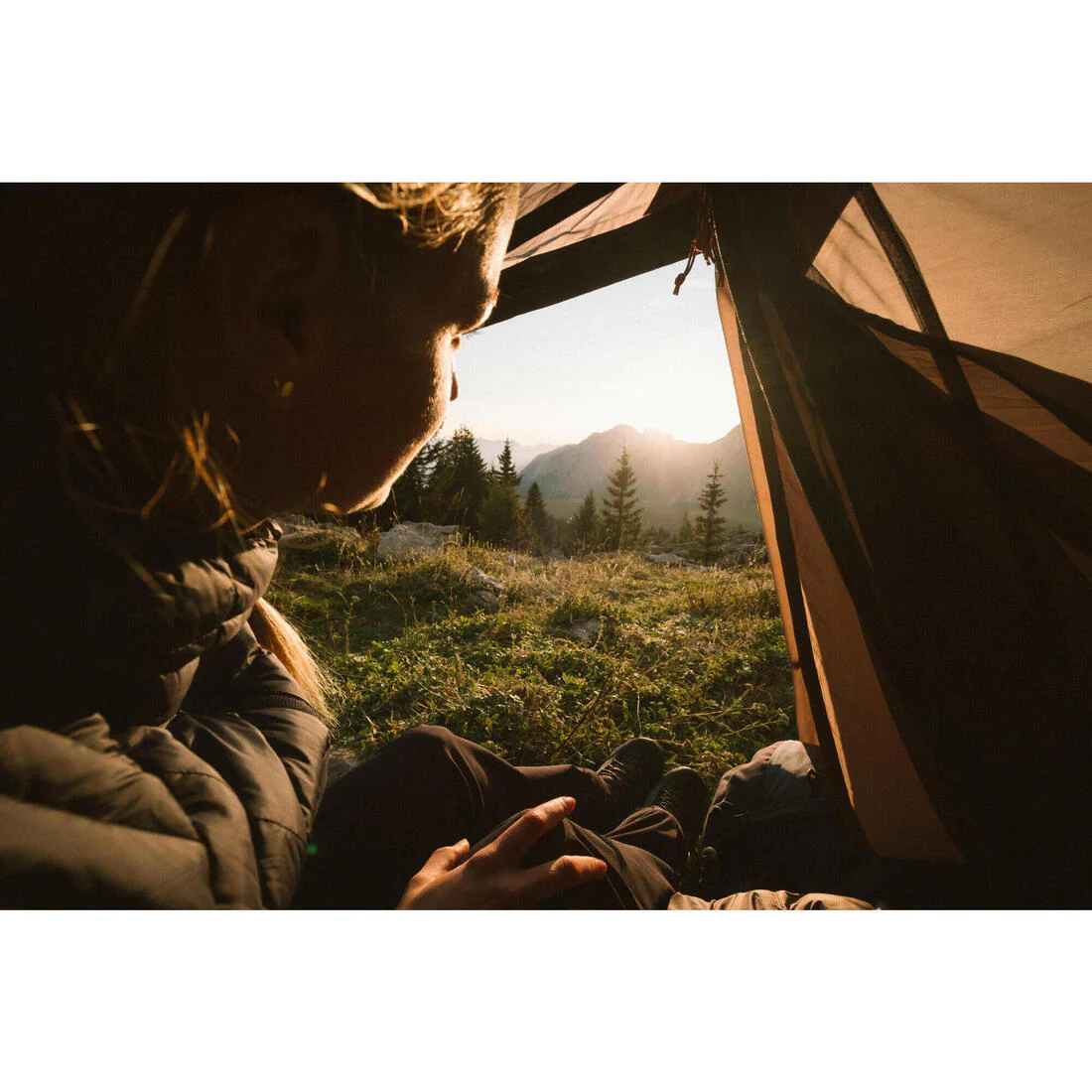 Casa de campaña tipo domo de trekking con autosujeción para 2 personas MT900 - Image 13