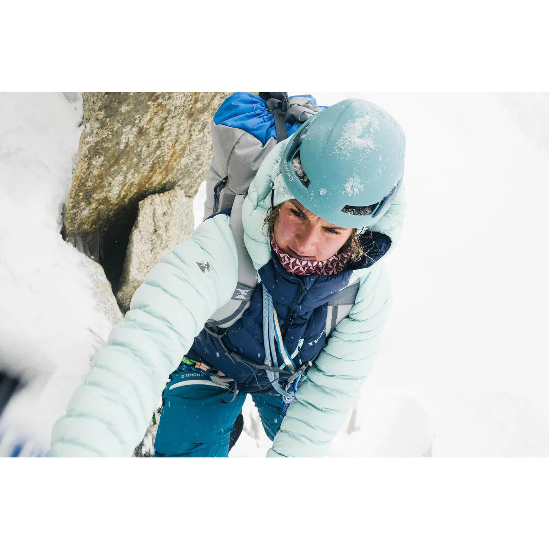Chamarra acolchada Plumón Alpinismo Mujer - Azul marino/azul ártico - Image 2