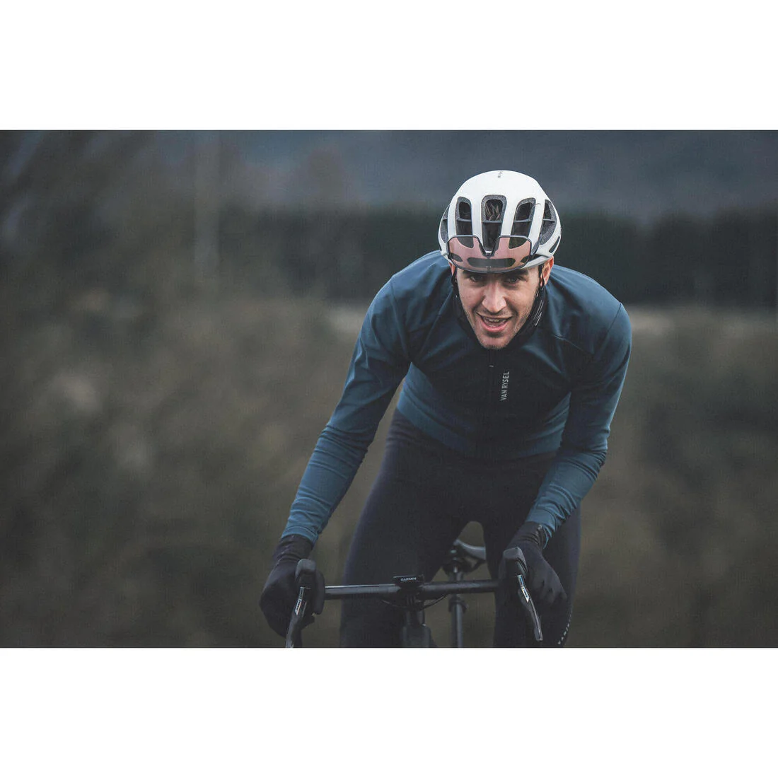 Chamarra de ciclismo de carretera verde esmeralda para hombre Racer 2 - Image 12