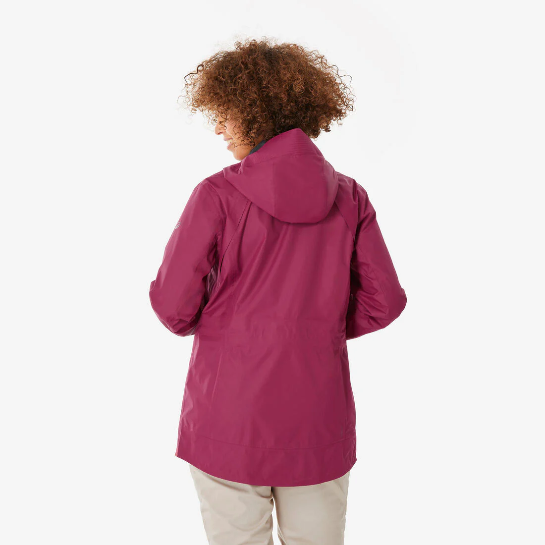Chamarra de senderismo impermeable negra para mujer NH500 - Image 13