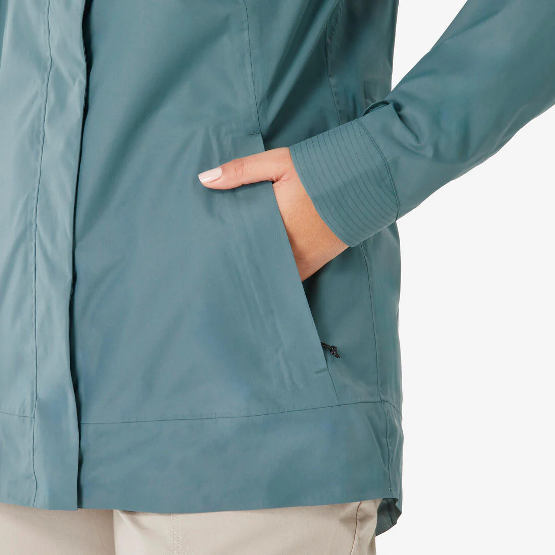 Chamarra de senderismo impermeable negra para mujer NH500 - Image 32