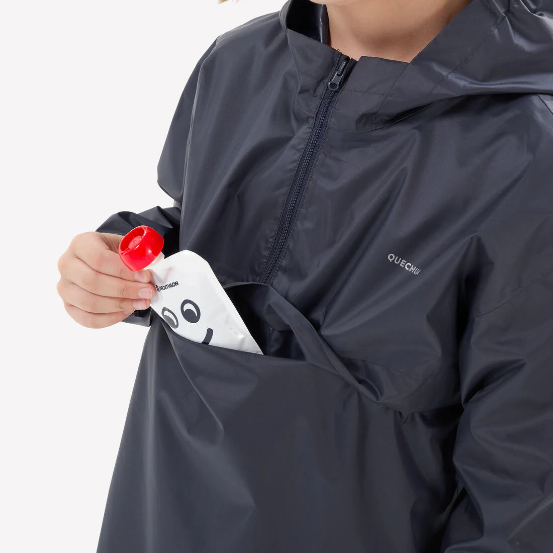Chamarra de senderismo impermeable negra para niños de 7 a 15 años MH100 - Image 8