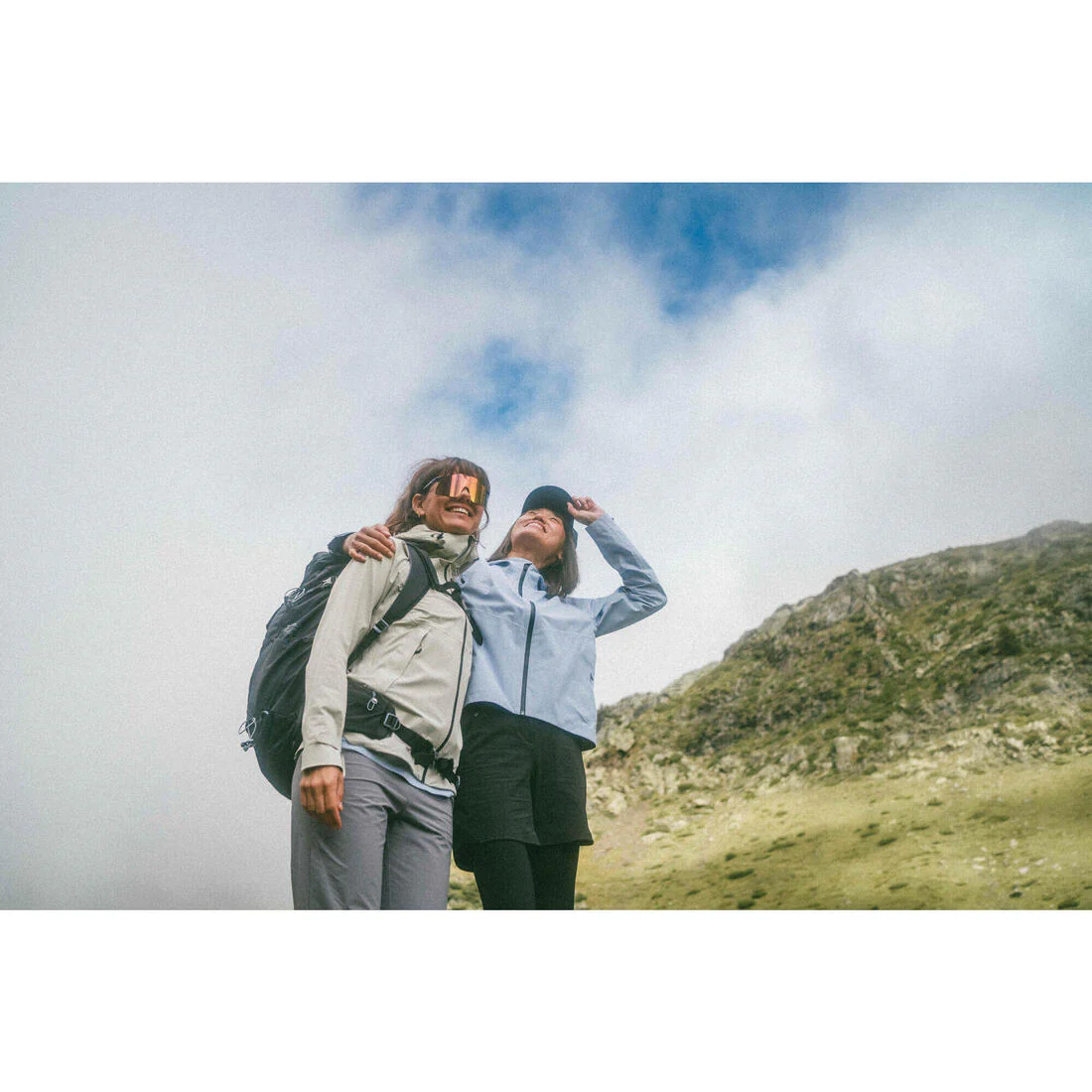 Chamarra de senderismo impermeable para mujer MH100 - Image 33
