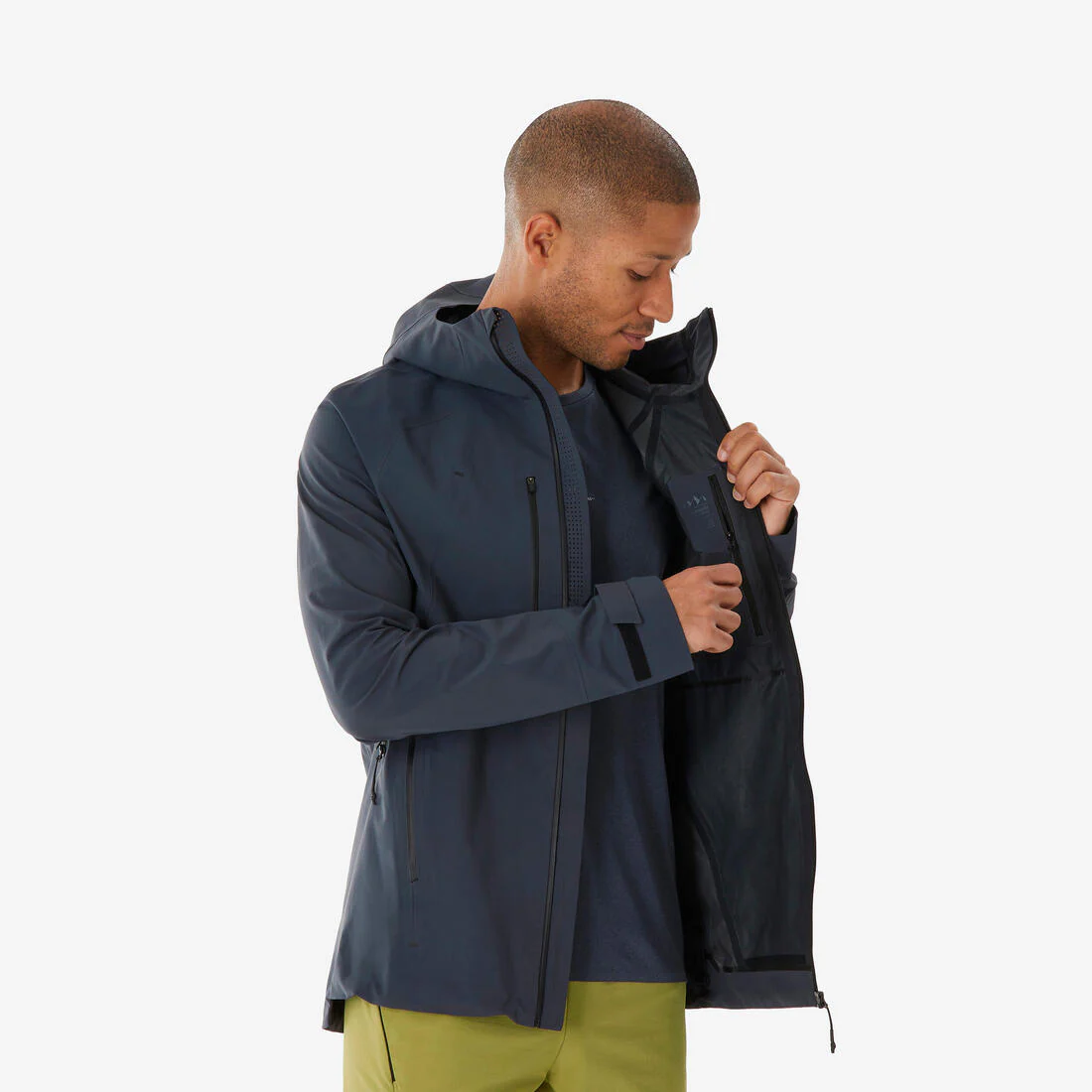 Chamarra de senderismo ligera e impermeable gris para hombre MH900 - Image 10