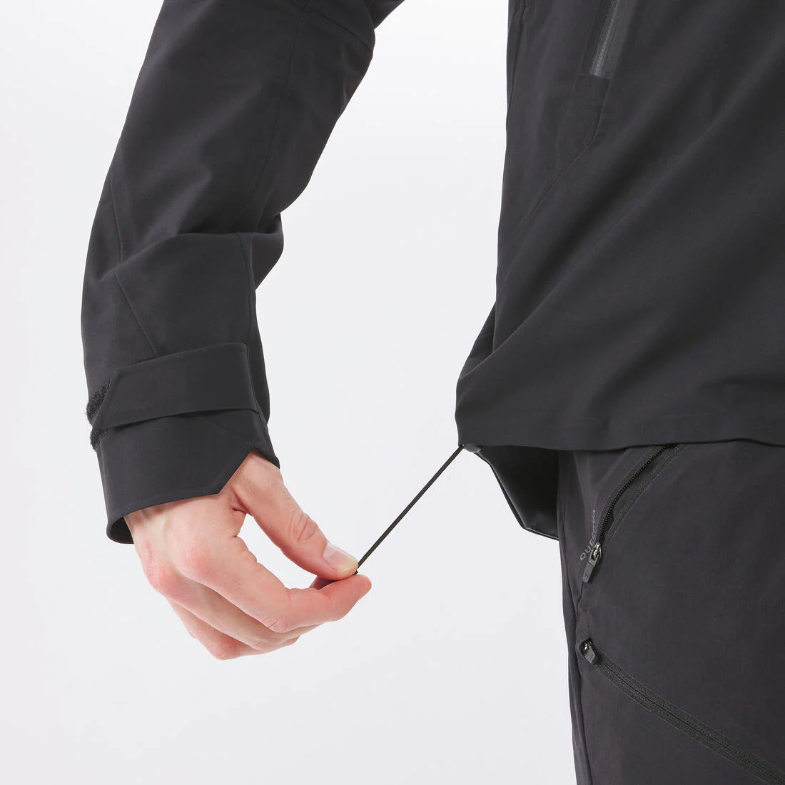 Chamarra de senderismo ligera e impermeable para hombre MH500 - Image 20