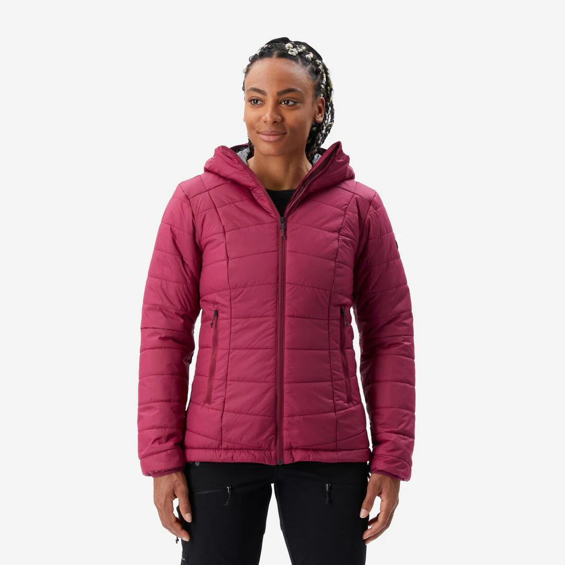 Chamarra de trekking acolchada y sintética con capucha negra para mujer MT100 - Image 2