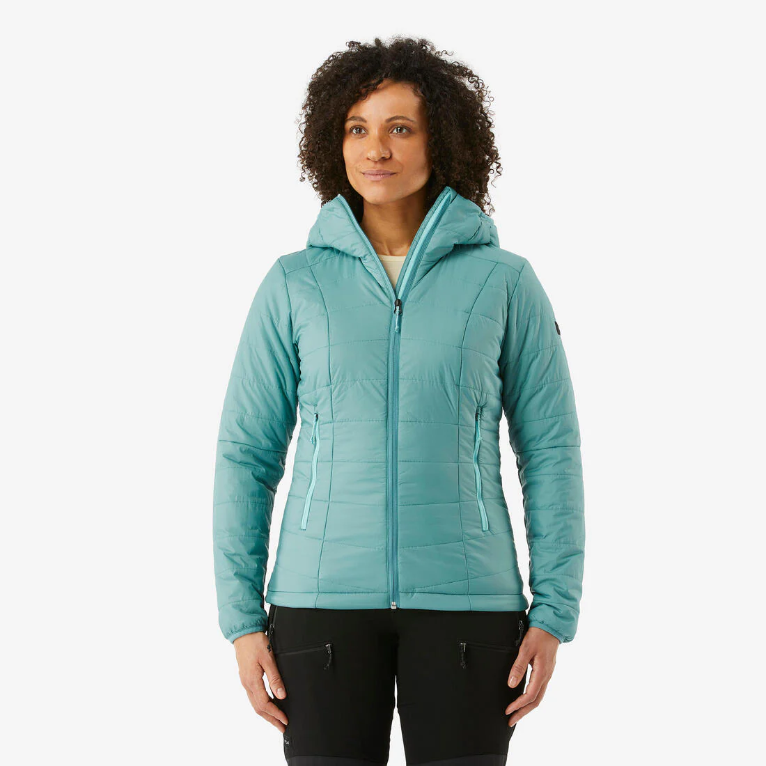 Chamarra de trekking acolchada y sintética con capucha negra para mujer MT100 - Image 3