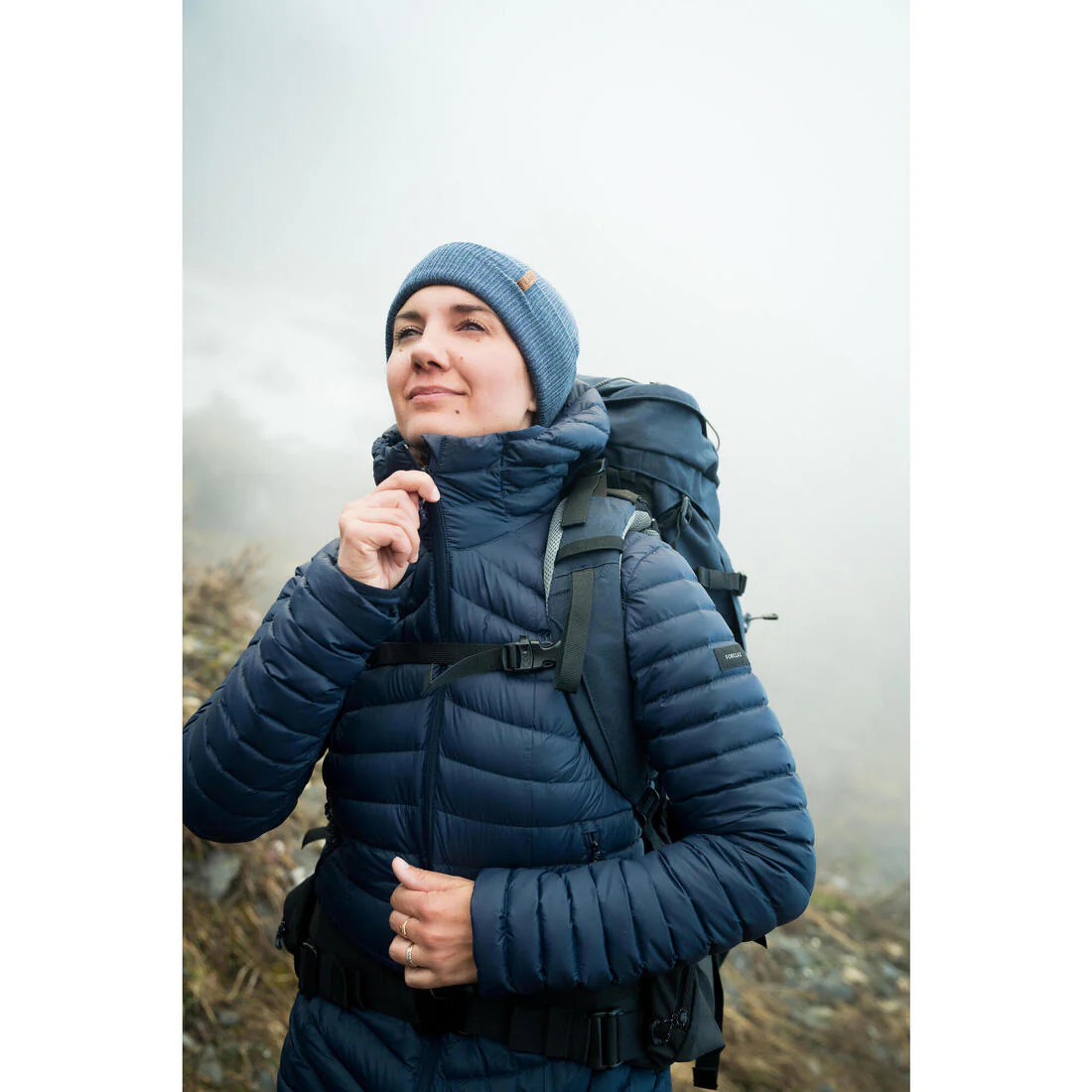 Chamarra de trekking con capucha de plumón hasta -5 °C para mujer MT100 - Image 20