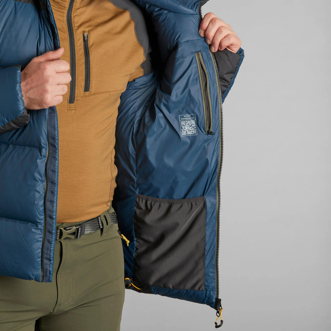 Chamarra de trekking en montaña acolchada con capucha para hombre -18 °C MT900 - Image 6