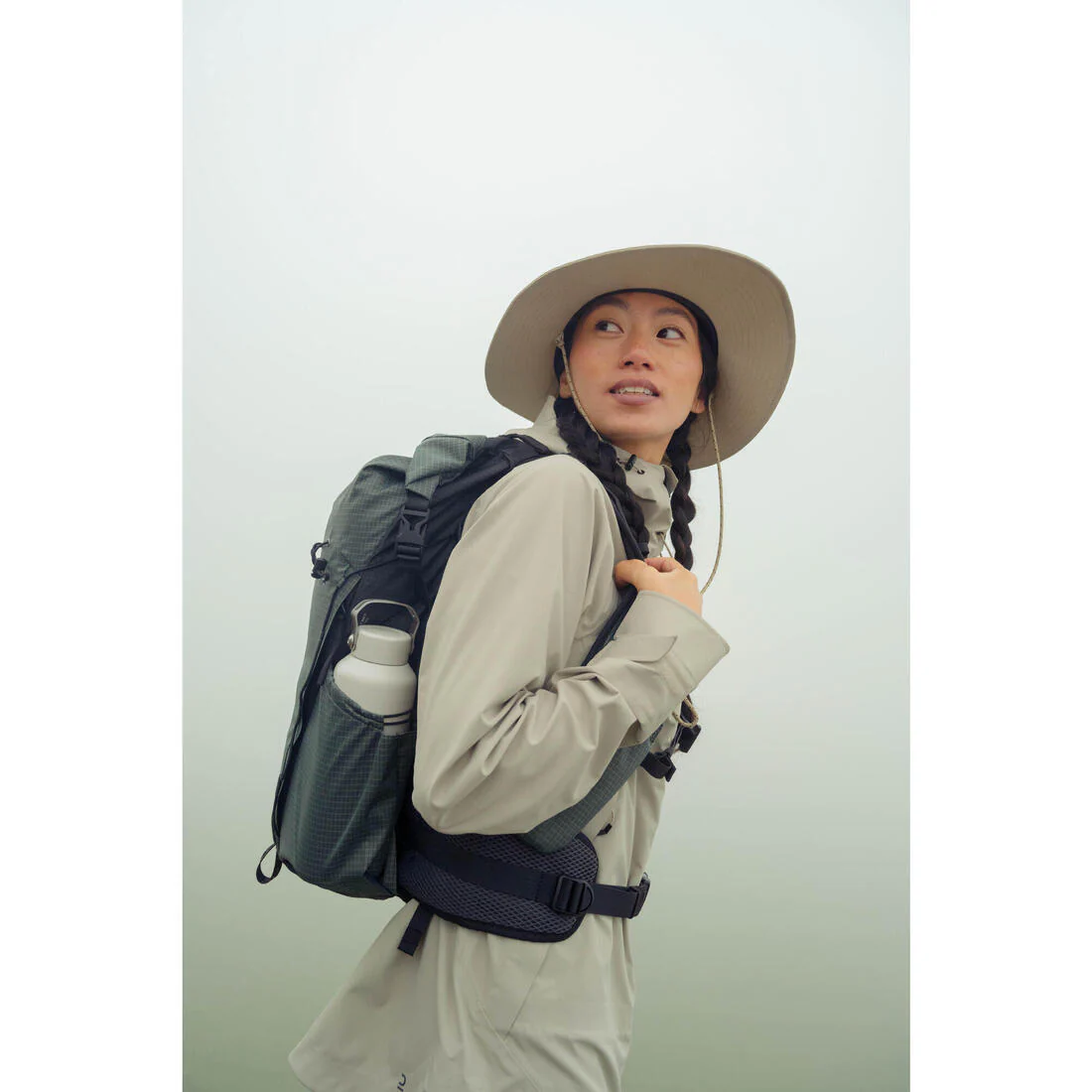 Chamarra ligera impermeable de senderismo montaña - MH500 - Mujer - Image 38