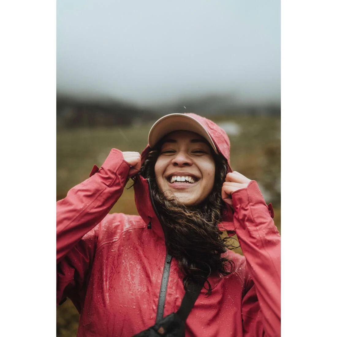 Chamarra ligera impermeable de senderismo montaña - MH500 - Mujer - Image 47