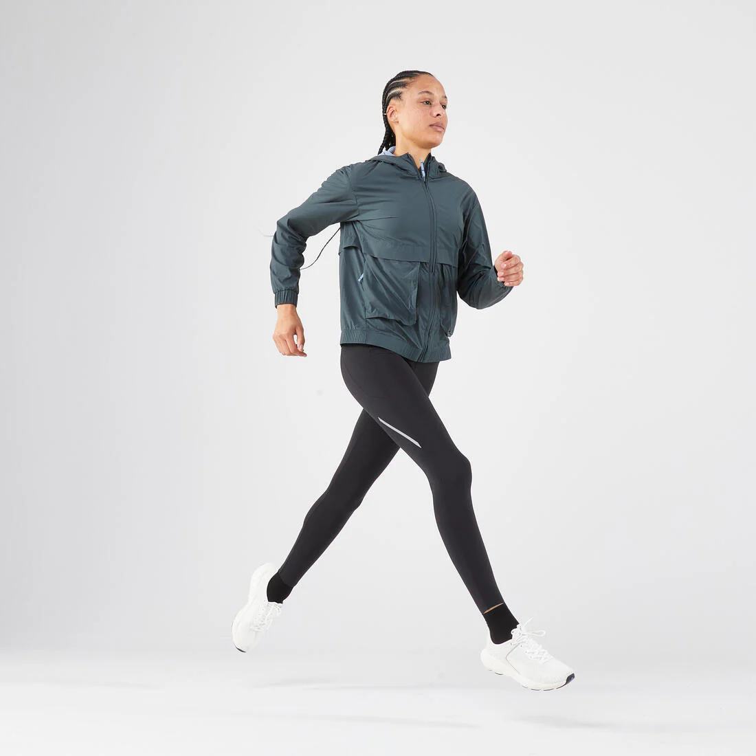 Chamarra rompevientos de running verde para mujer Kiprun Run 500 Wind - Image 2