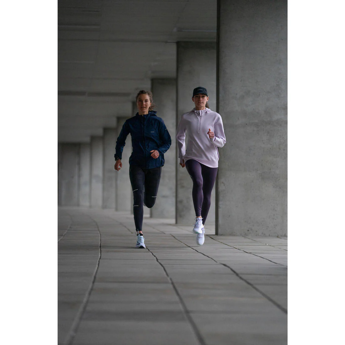 Chamarra rompevientos running y trail running Mujer - KIPRUN Run 900 Wind - Image 14