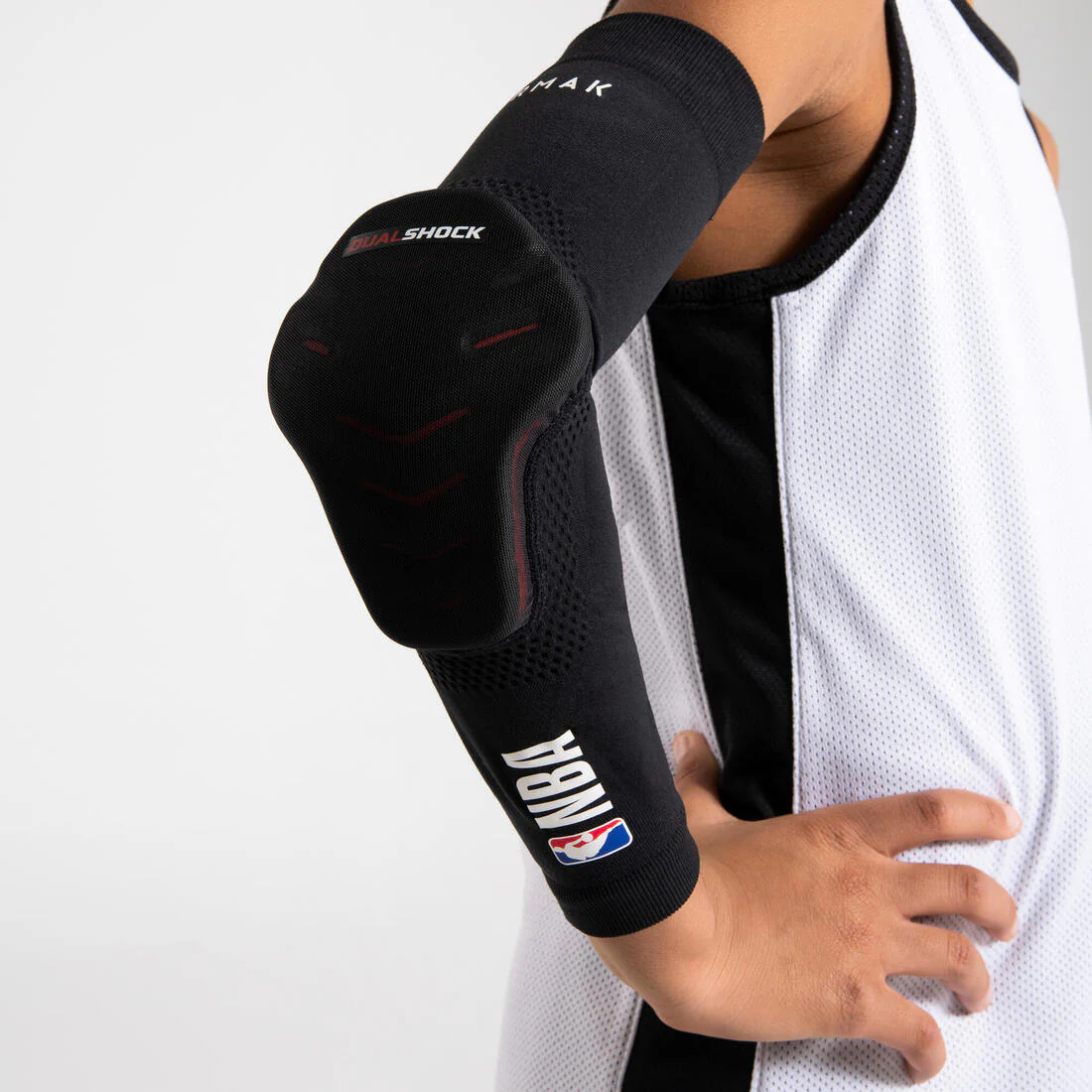 CODERA DE PROTECCIÓN DE BÁSQUETBOL PARA NIÑO/NIÑA EP500 NEGRO NBA | DUALSHOCK - Image 2