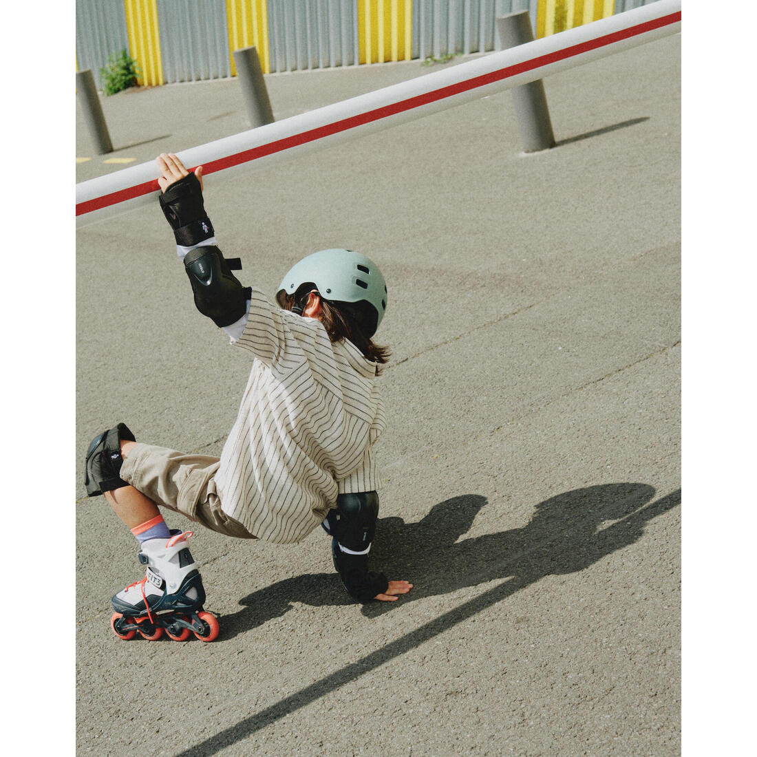 Conjunto 3x2 protecciones roller patinete skate niños PLAY - Image 61