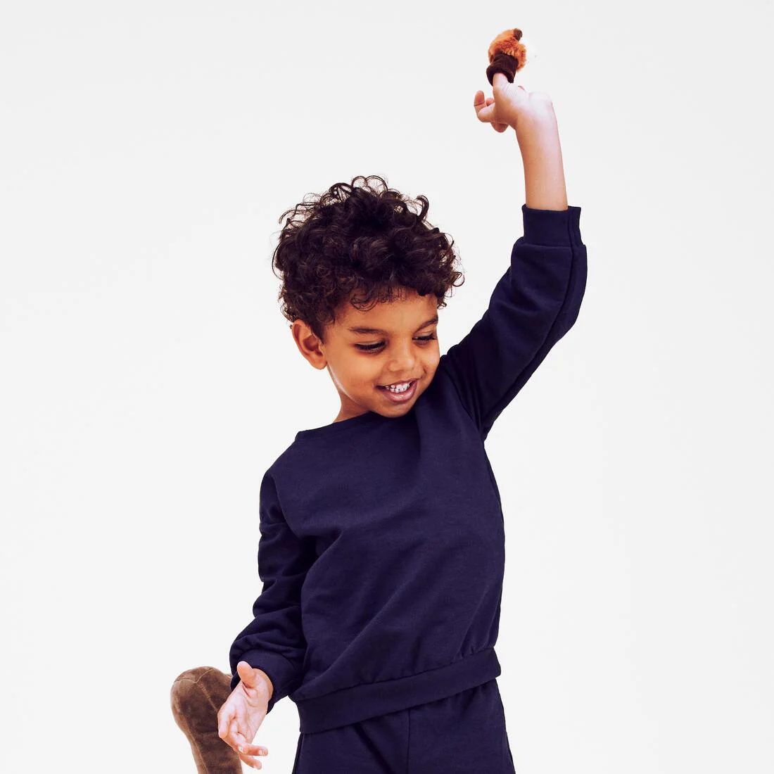 Conjunto deportivo básico para niños - Image 5