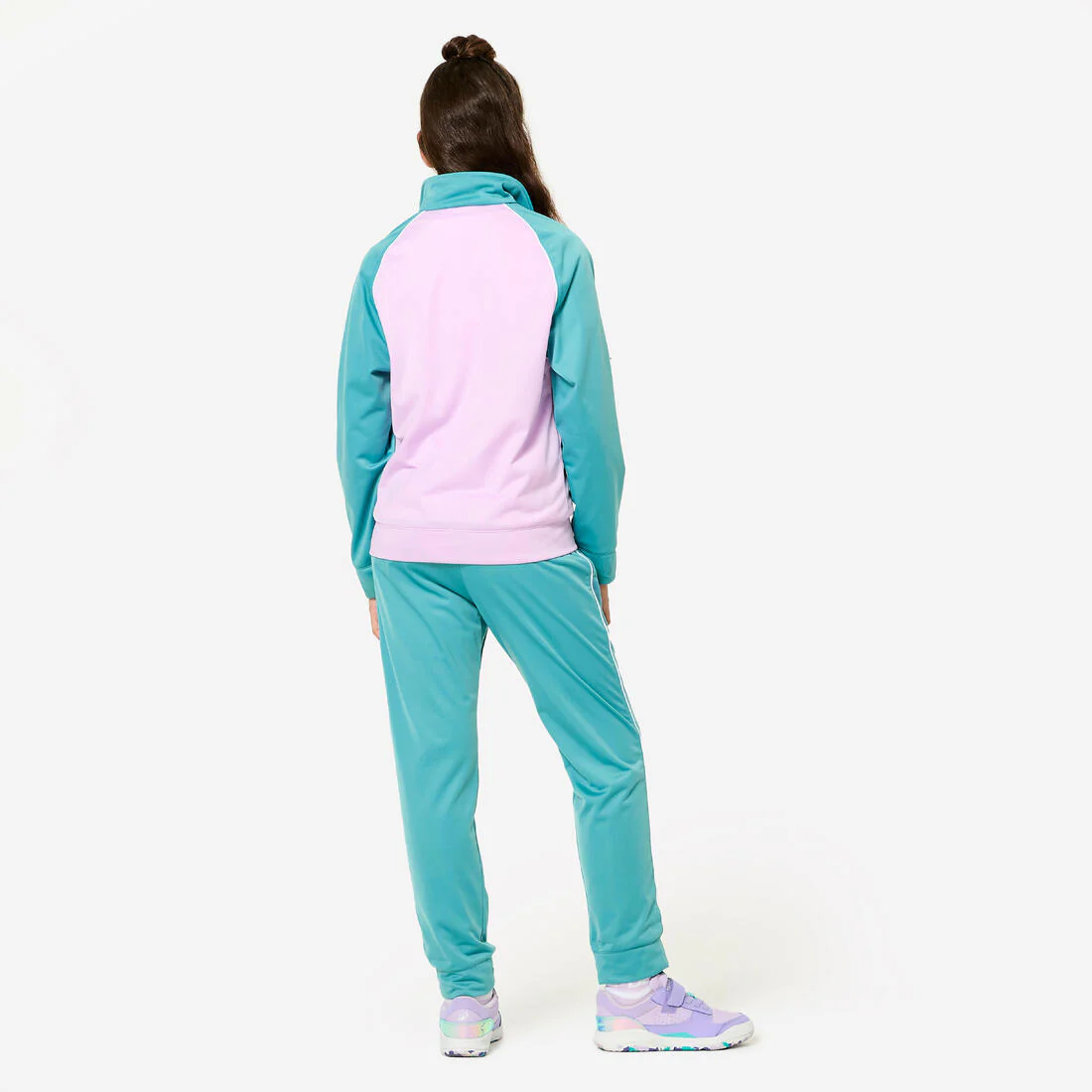 Conjunto deportivo transpirable azul con rosa para niños - Image 4