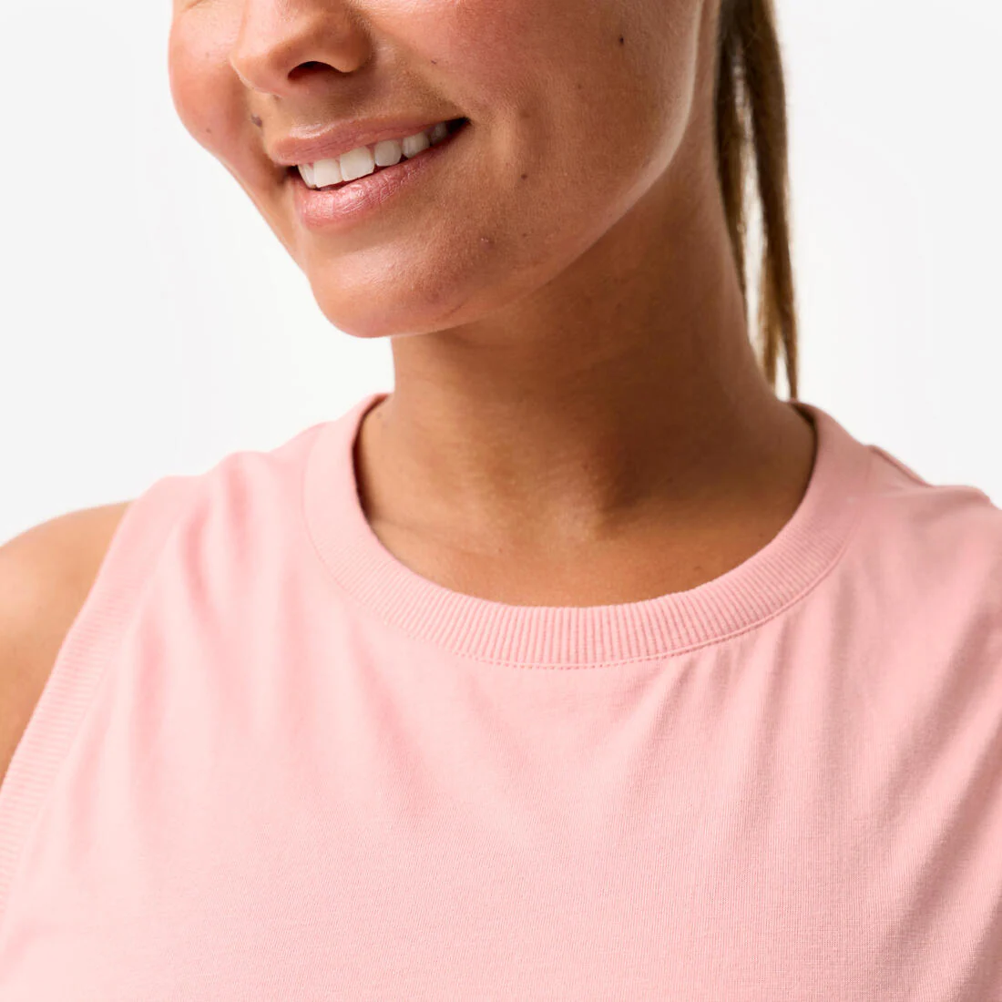 Crop top de musculación sin mangas de algodón rosa para mujer - Image 5