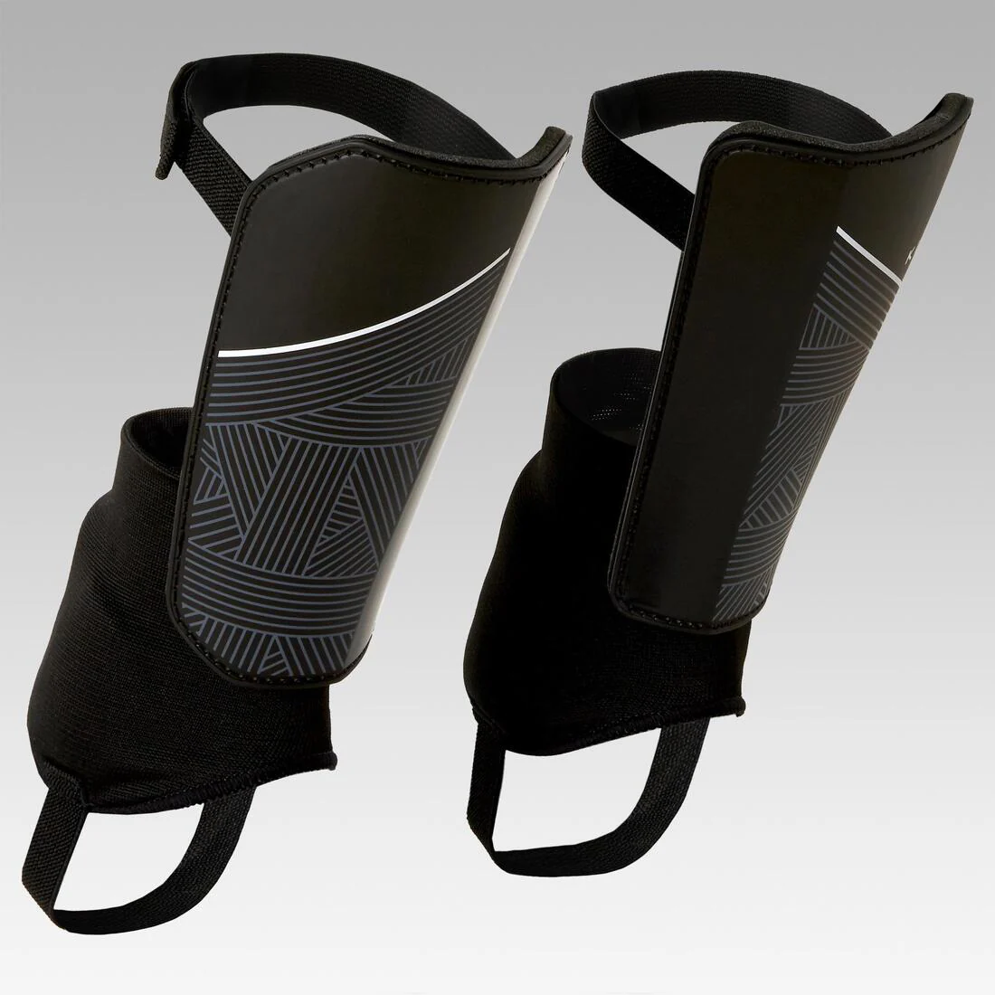 Espinillera de fútbol adulto ESSENTIAL 140 negro