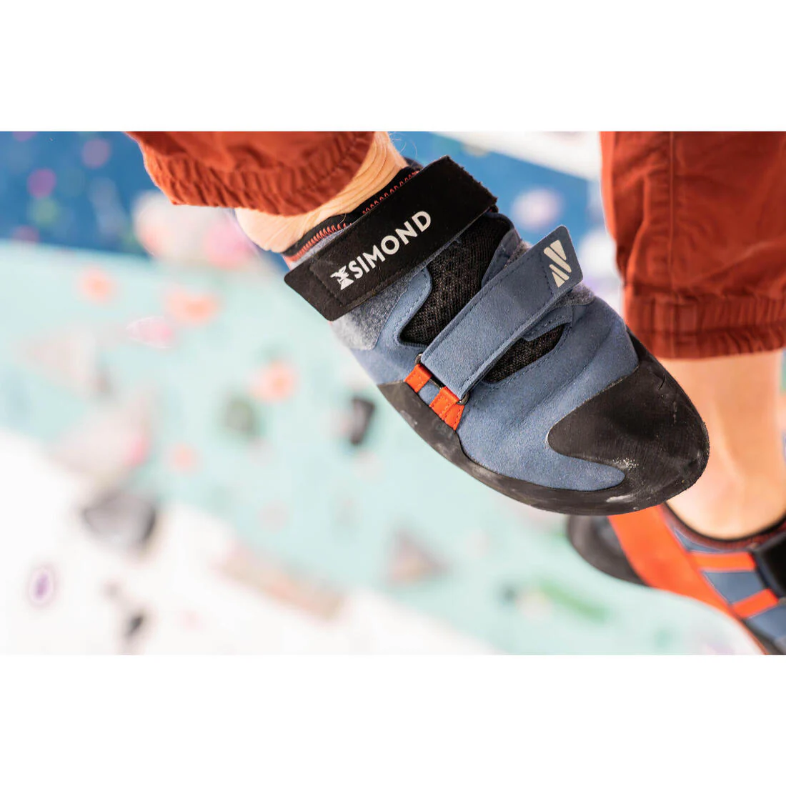 Gatas de escalada azul con rojo para hombre Vertika - Image 17