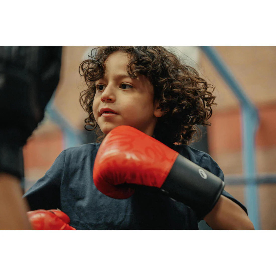 Guantes de box rojos para niños - Image 8