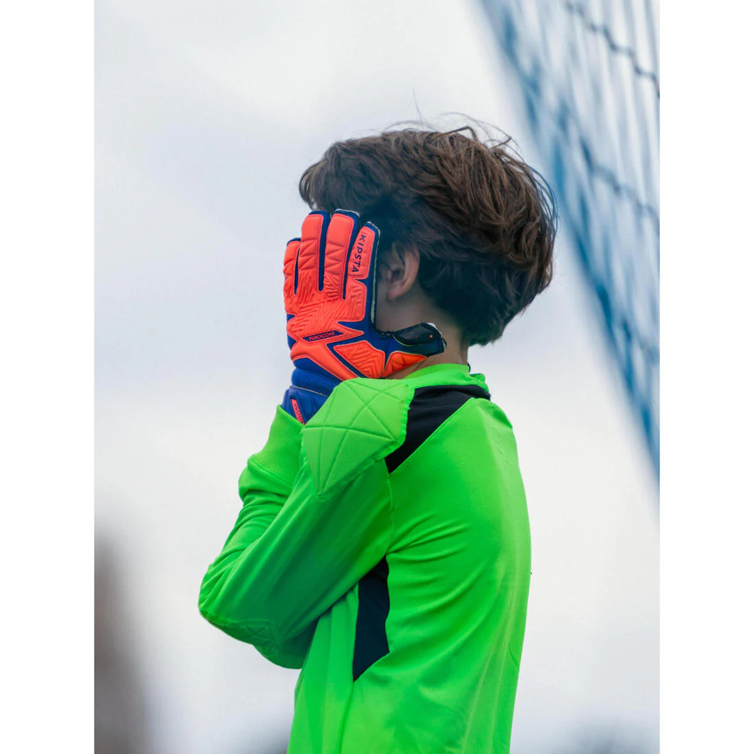 Guantes de fútbol naranja con azul para niños F500 Viralto - Image 10