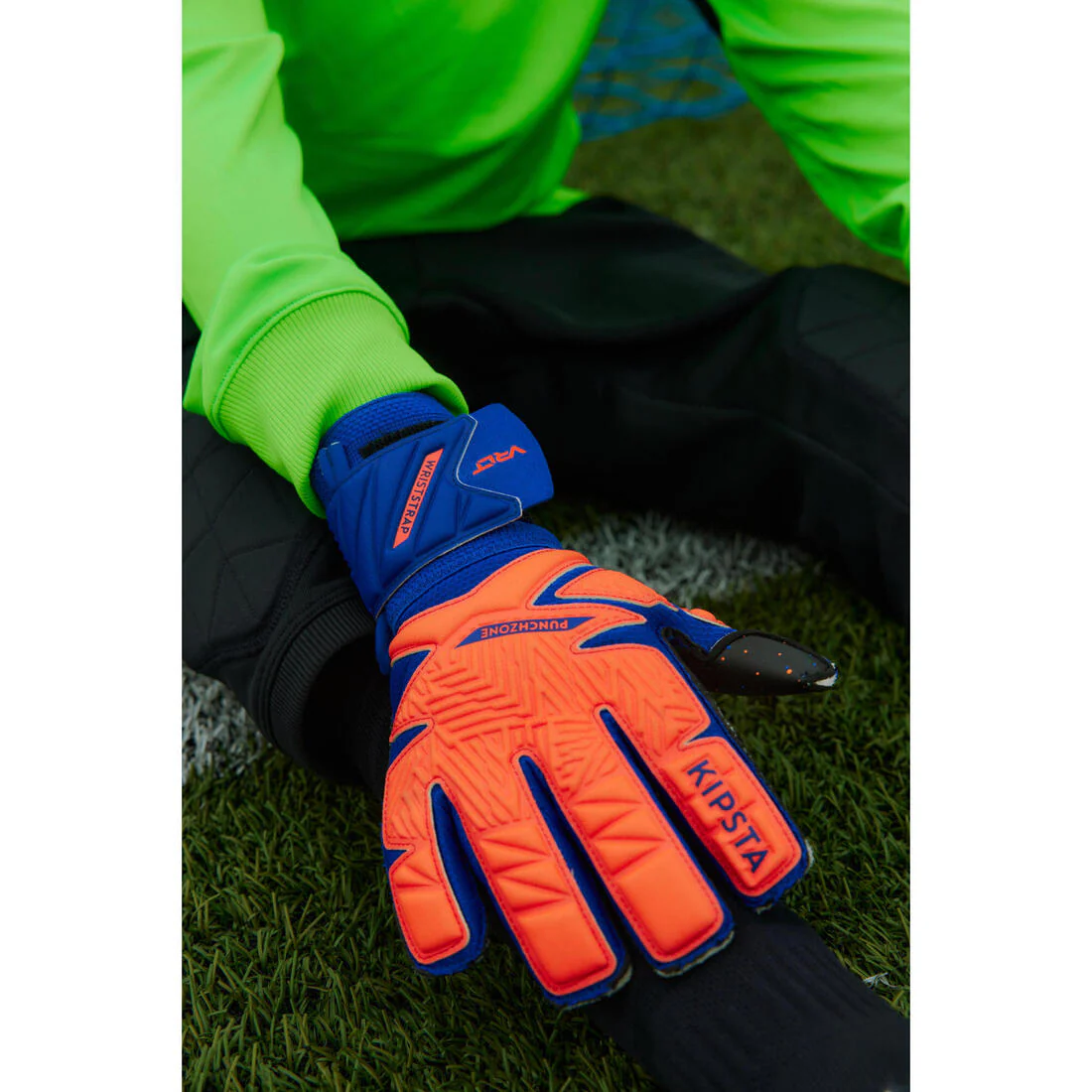 Guantes de fútbol naranja con azul para niños F500 Viralto - Image 8