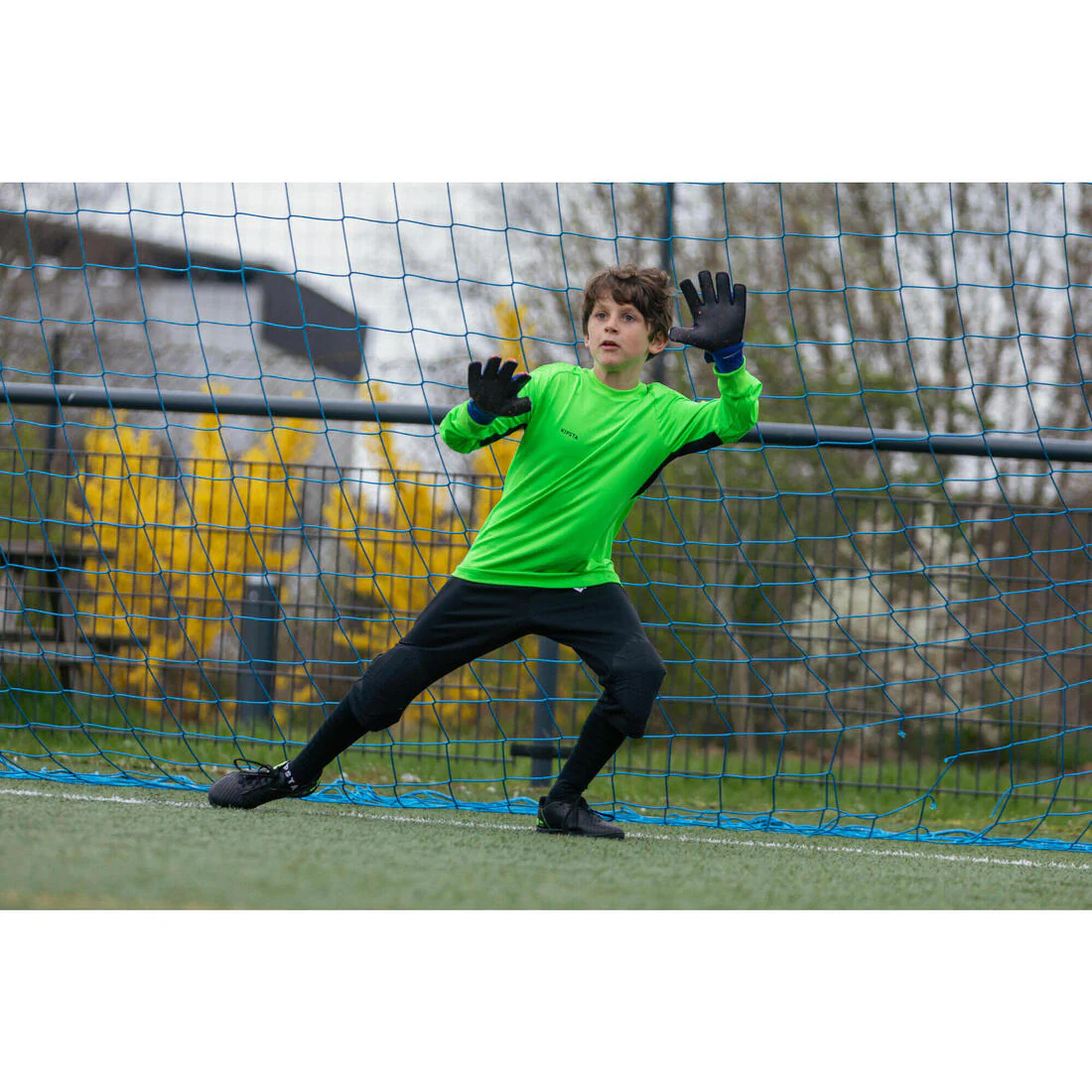 Guantes de futbol naranja con azul para niños F500 Viralto Shielder - Image 17