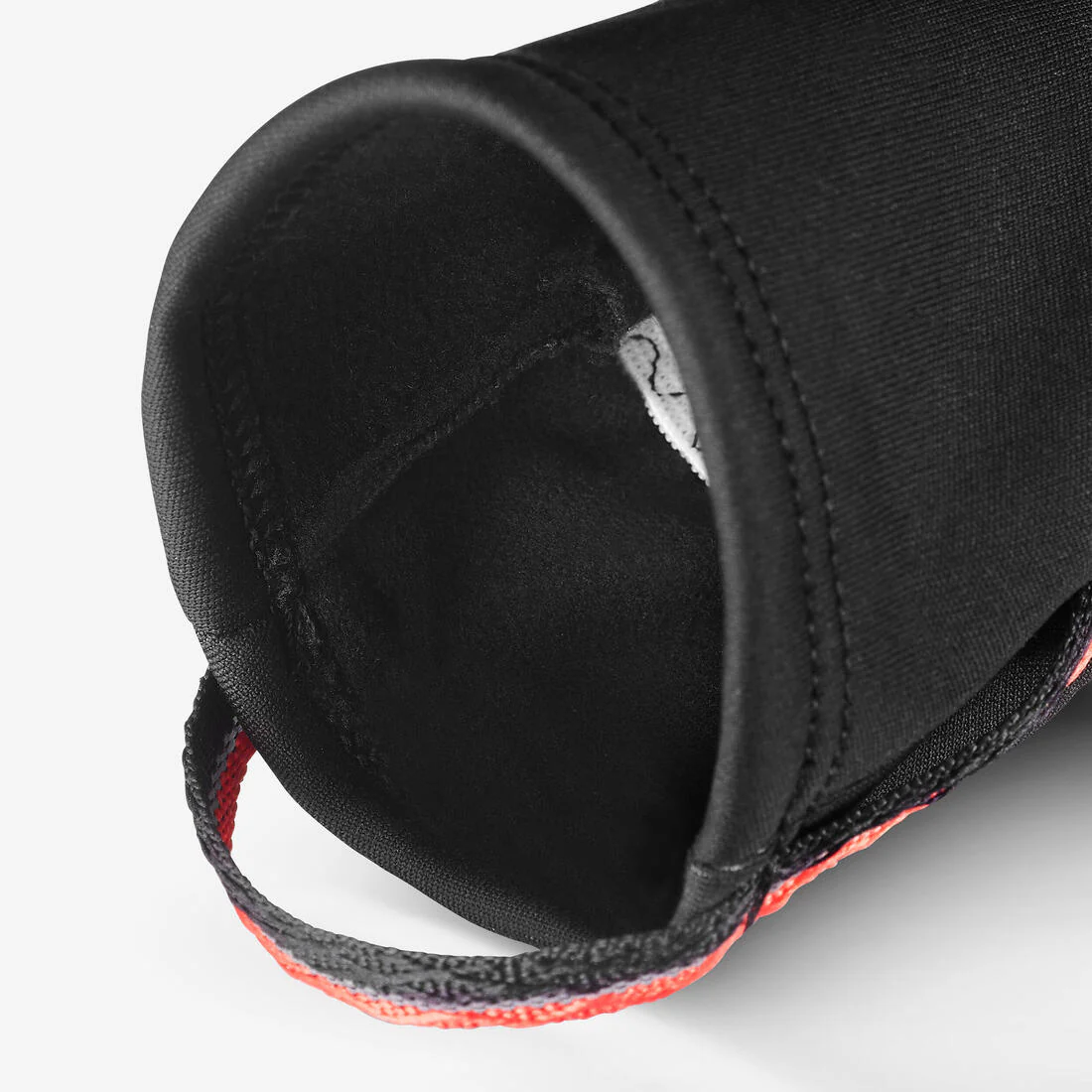 Guantes de trekking en montaña táctiles y stretch negros para adulto MT500 - Image 2