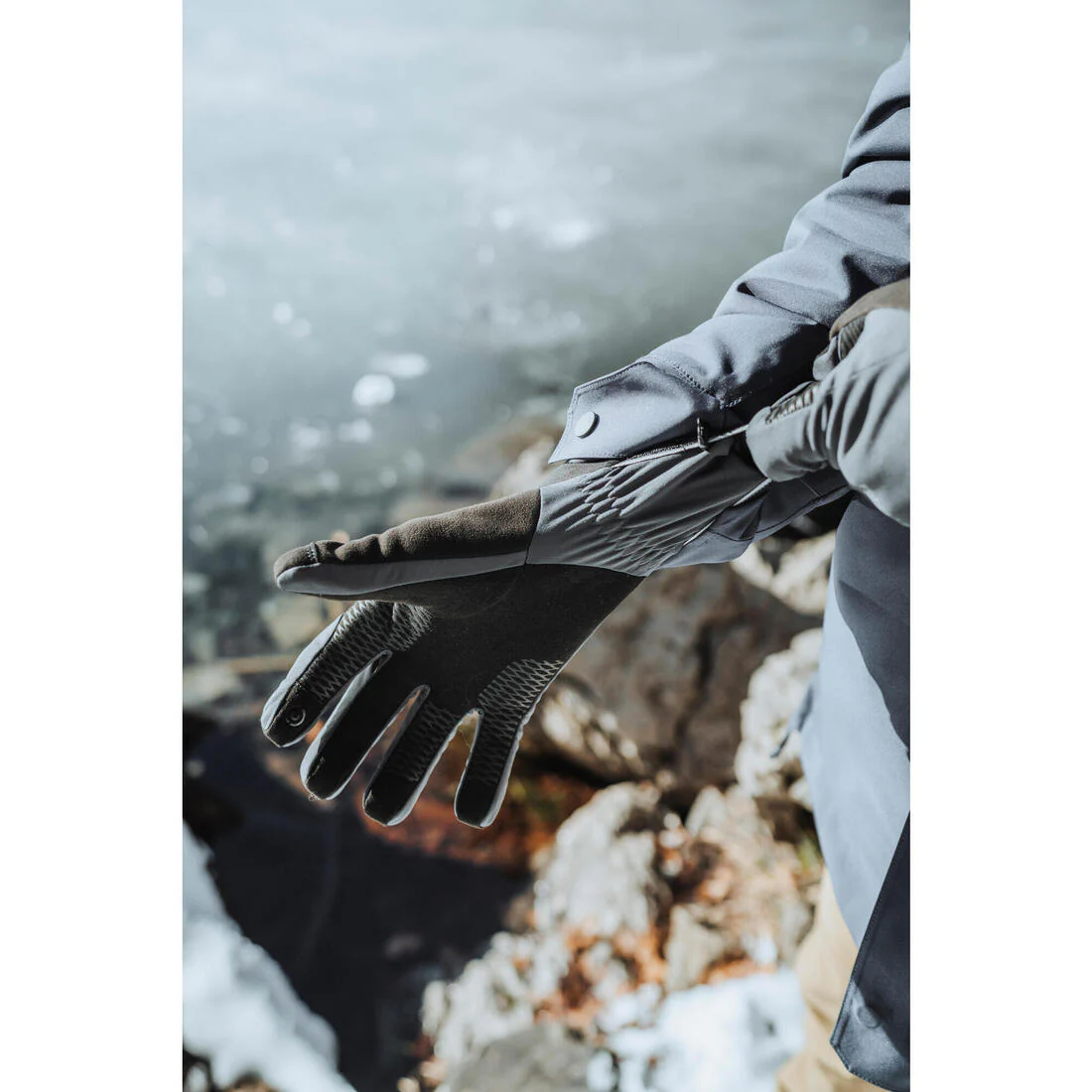 Guantes táctiles cortaviento de trekking adulto - MT900 gris - Image 11
