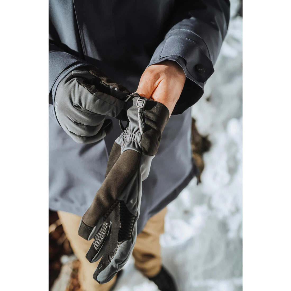 Guantes táctiles cortaviento de trekking adulto - MT900 gris - Image 17