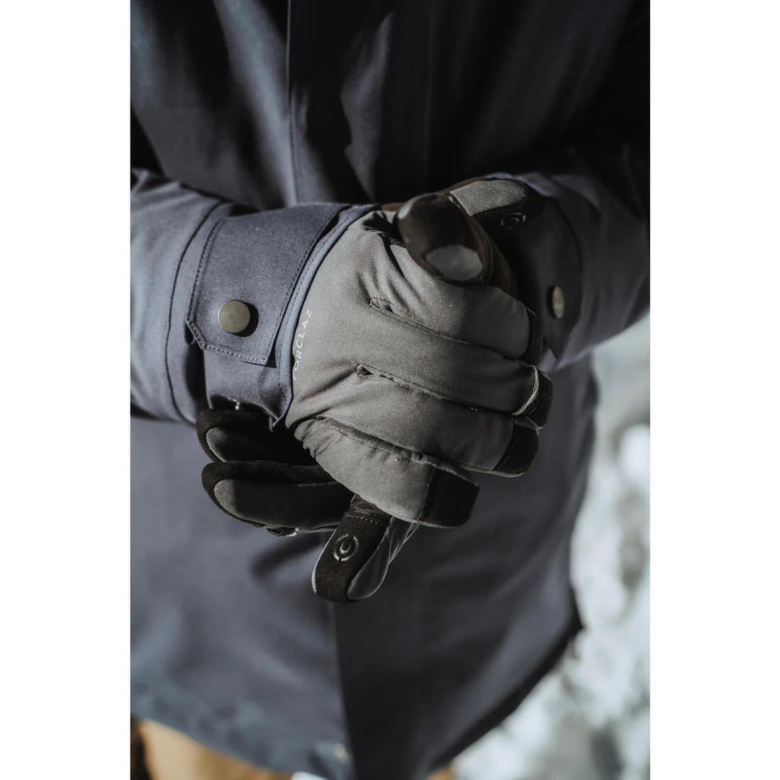Guantes táctiles cortaviento de trekking adulto - MT900 gris - Image 18