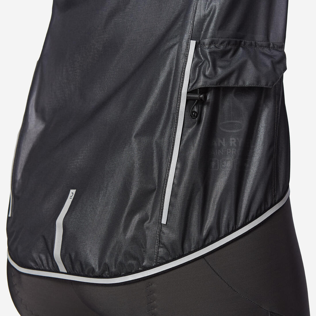 IMPERMEABLE CICLISMO MUJER VAN RYSEL UTRALIGHT NEGRO - Image 3